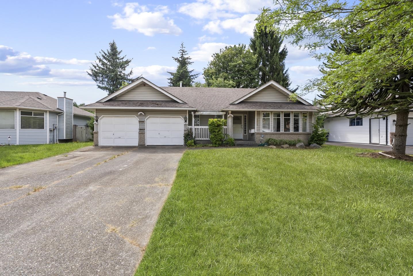 8819 157 STREET, Surrey BC V4N 2Y8, R3142030, BC,