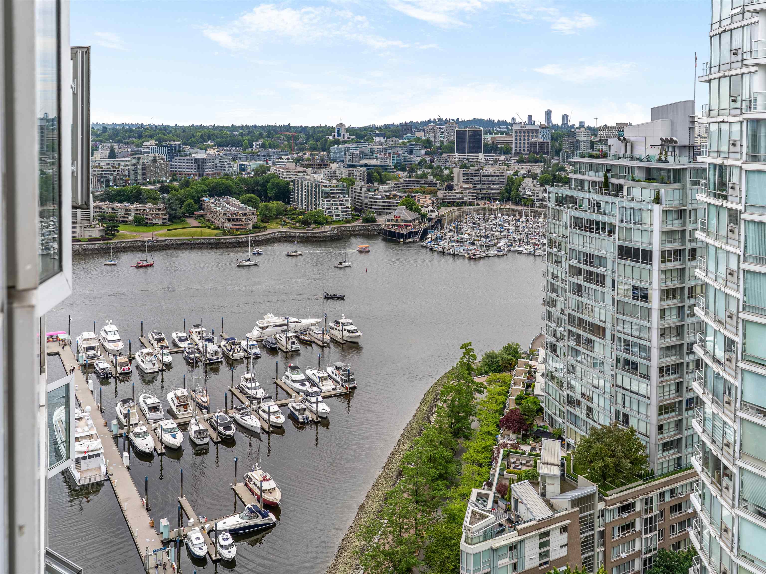 2807 1199 MARINASIDE CRESCENT, R3142071, BC,
