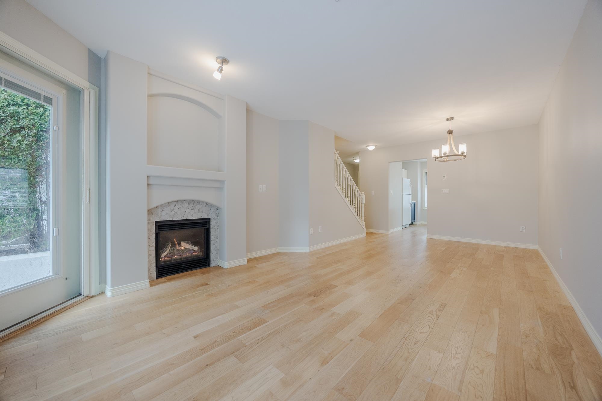 16 15432 16A AVENUE, R3142099, BC,