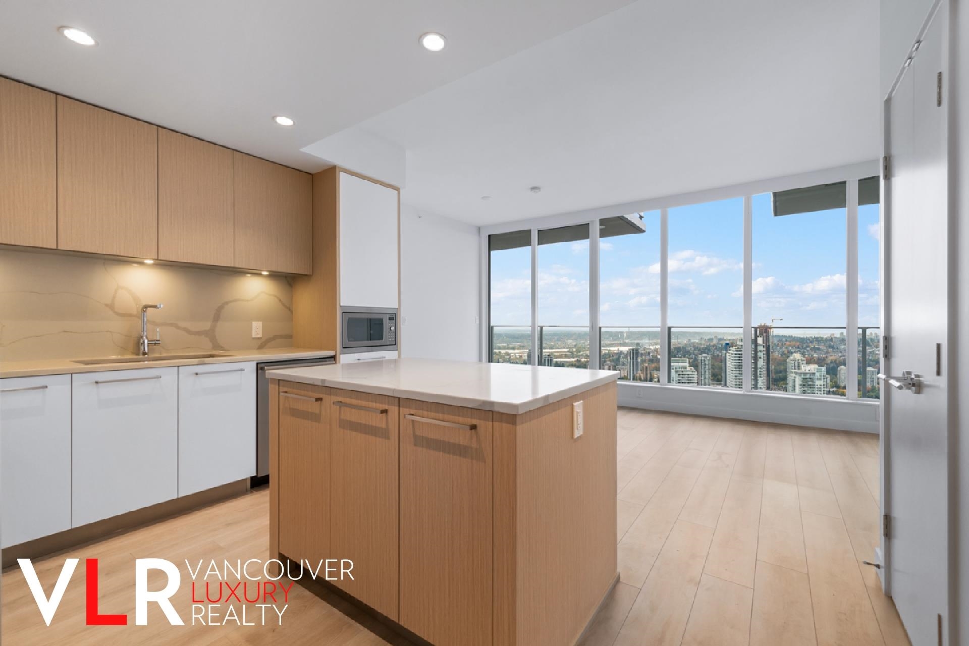 3807 567 CLARKE ROAD, R3142125, BC,