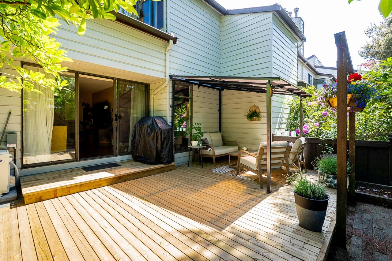 11 3350 ROSEMONT DRIVE, R3142208, BC,