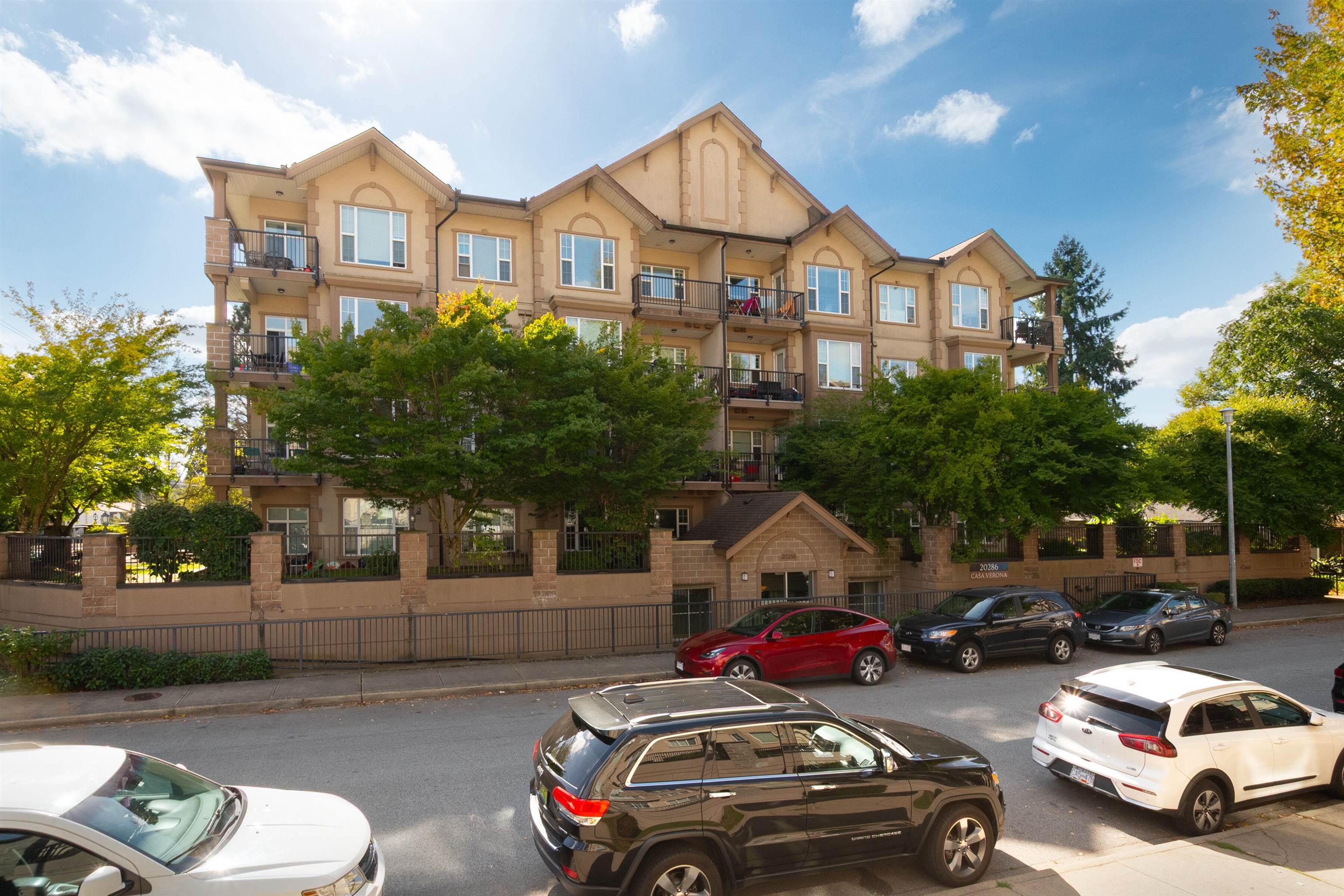 101 20286 53A AVENUE, R3142398, BC,
