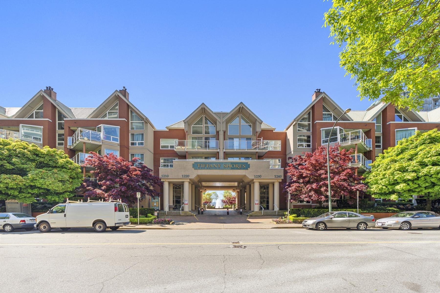 106 1240 QUAYSIDE DRIVE, R3142614, BC,