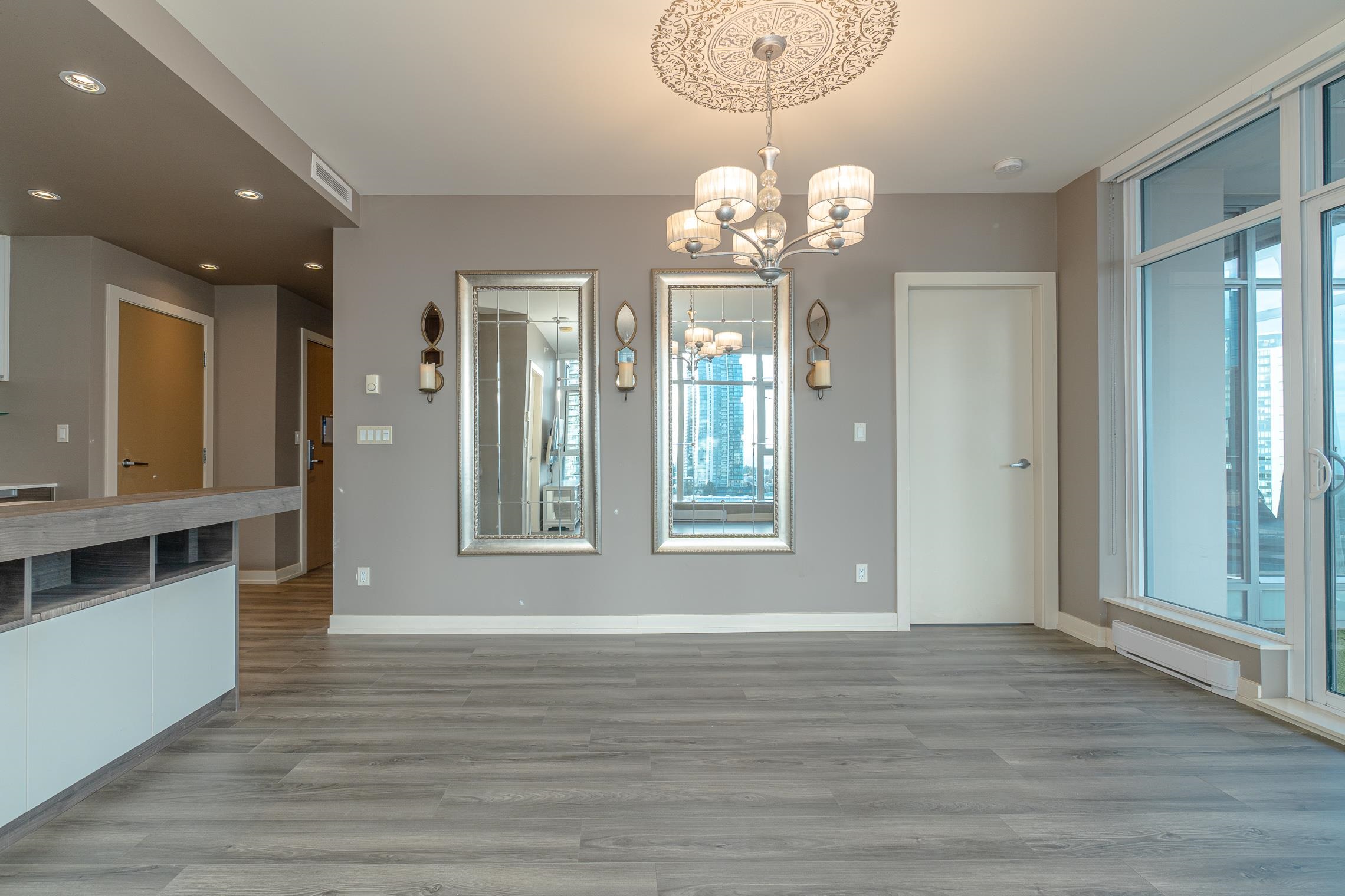1909 4688 KINGSWAY, R3142620, BC,