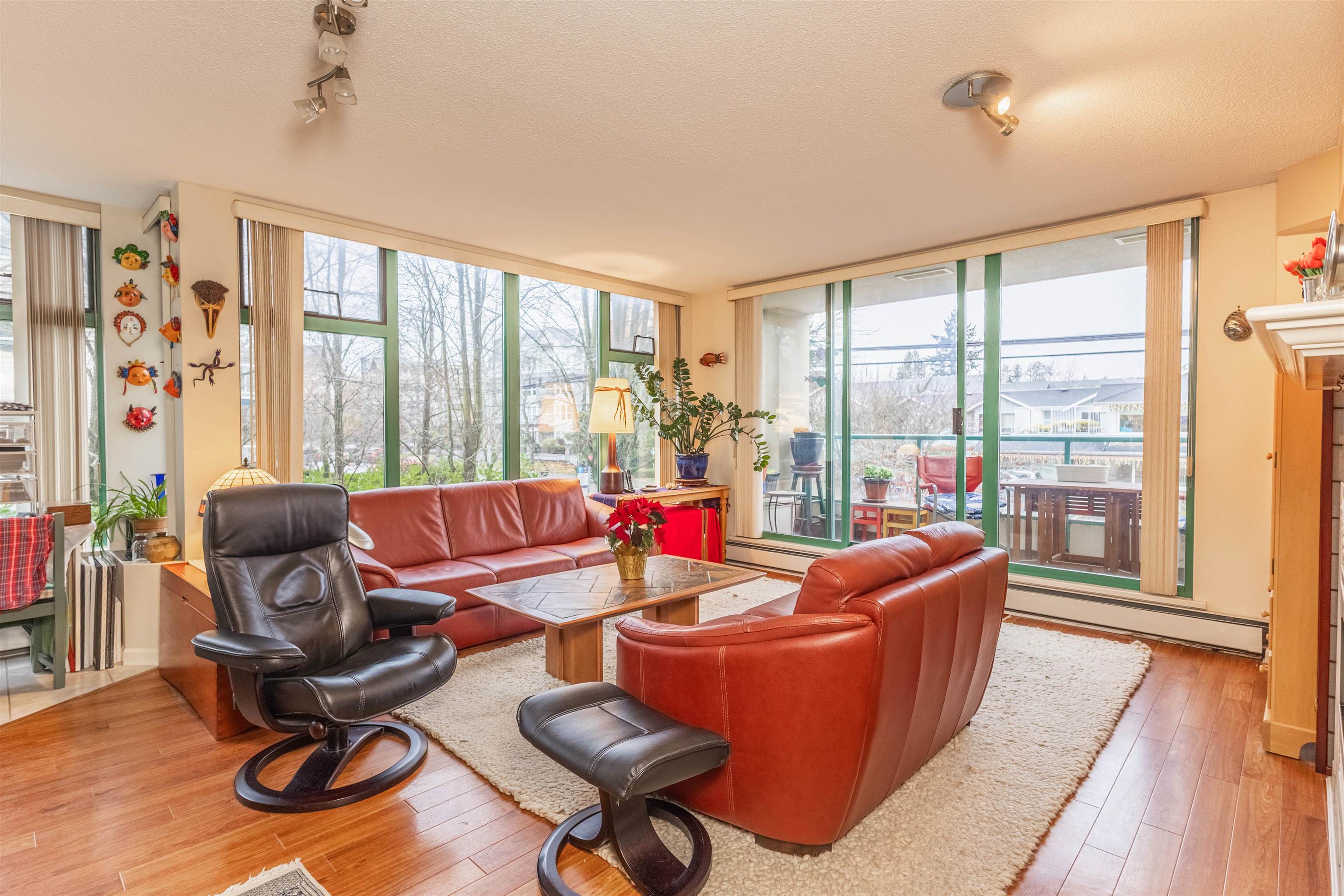 207 15466 NORTH BLUFF ROAD, R3142666, BC,