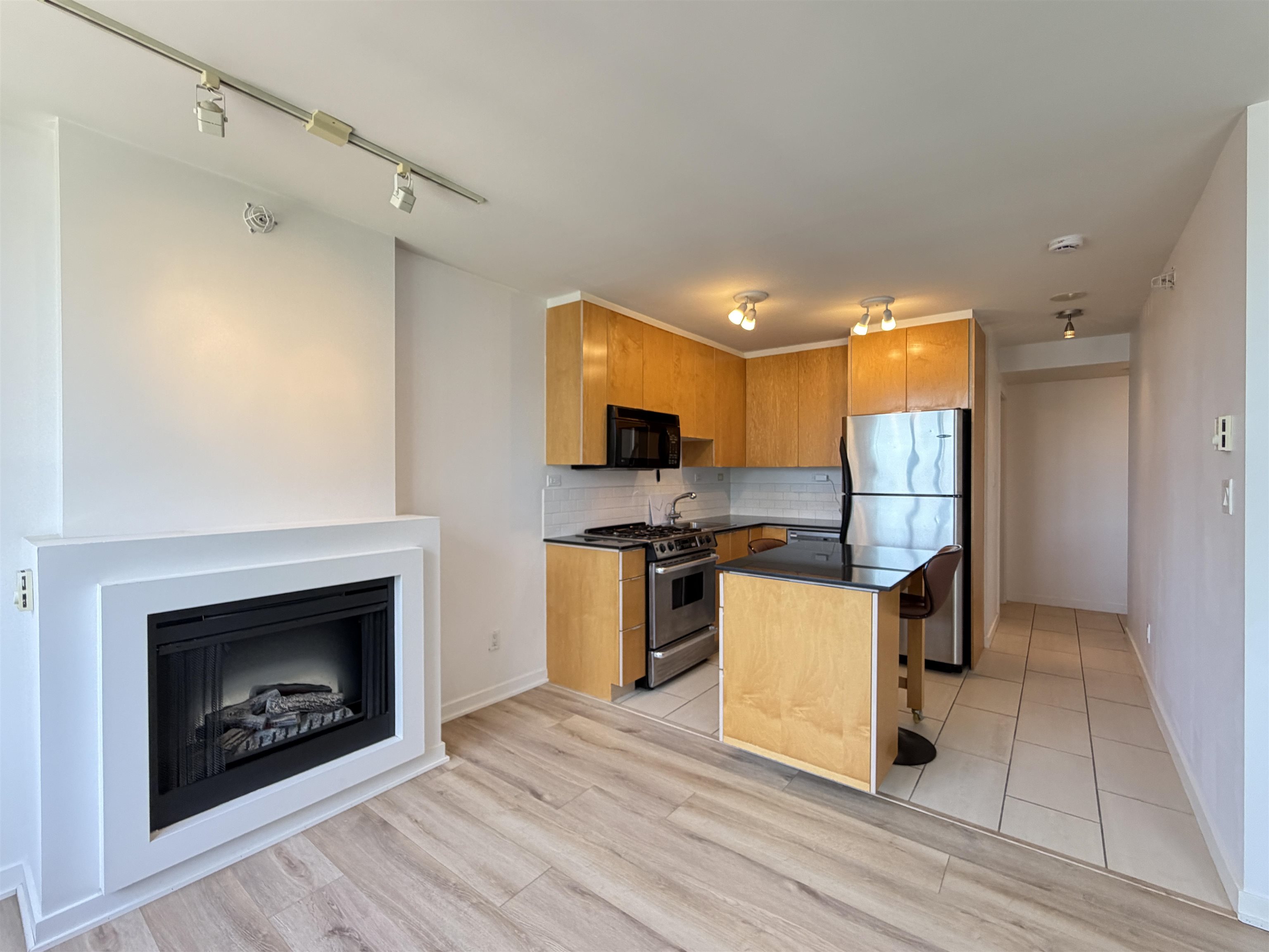 904 989 BEATTY STREET, R3142767, BC,