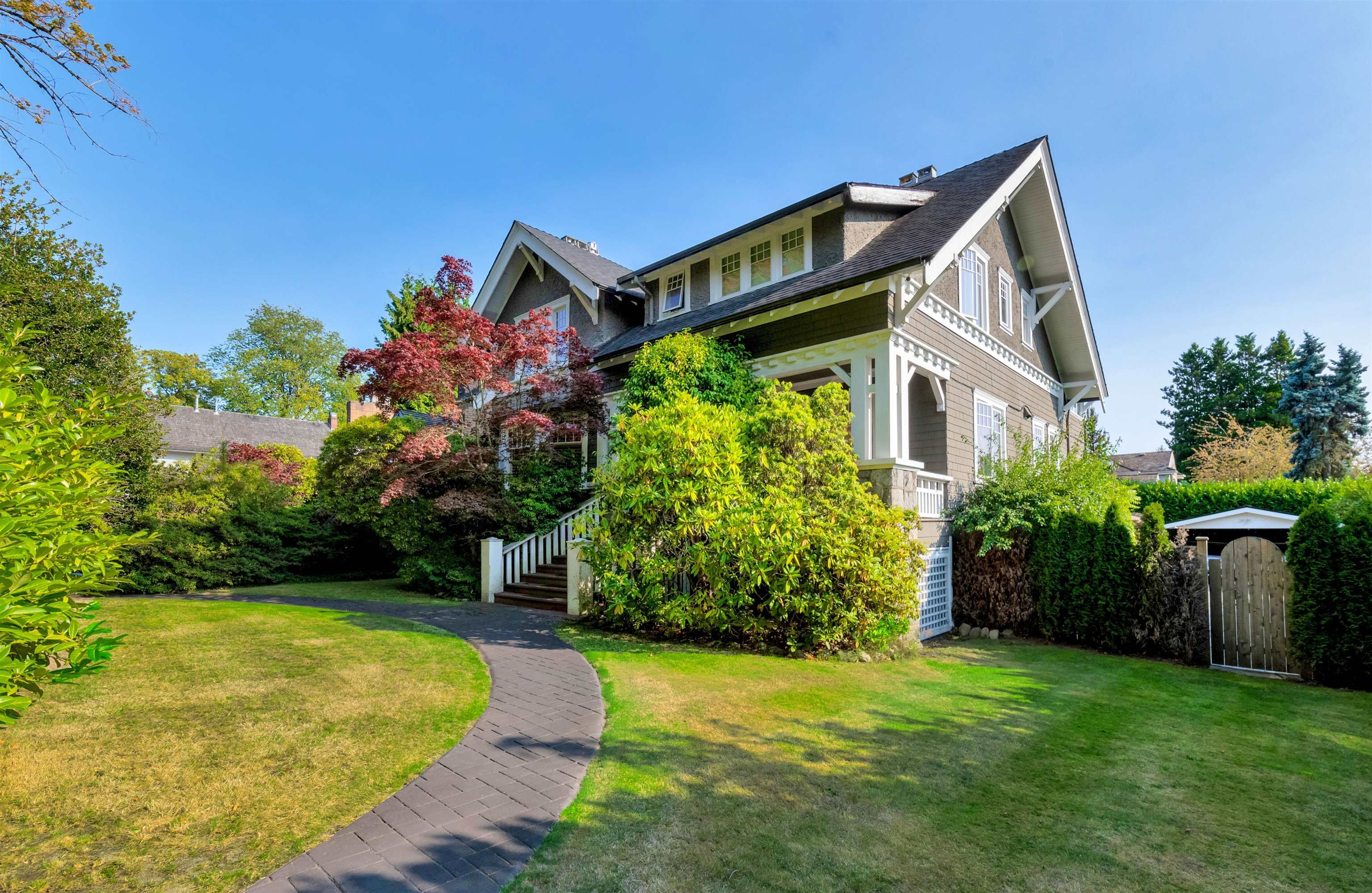 MLS® listing #R3142775 for sale located at 1670 W 49TH AVENUE, Vancouver BC V6M 2S1