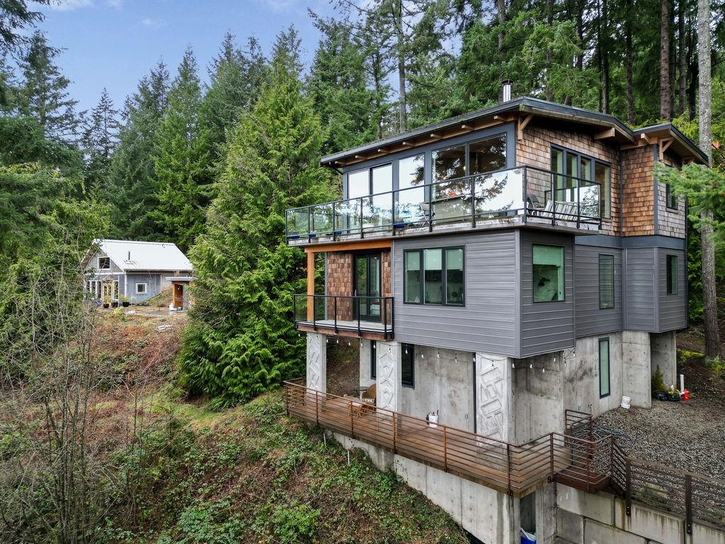 1572 MOUNTAIN ROAD, Gibsons BC V0N 1V2, R3142898, BC,