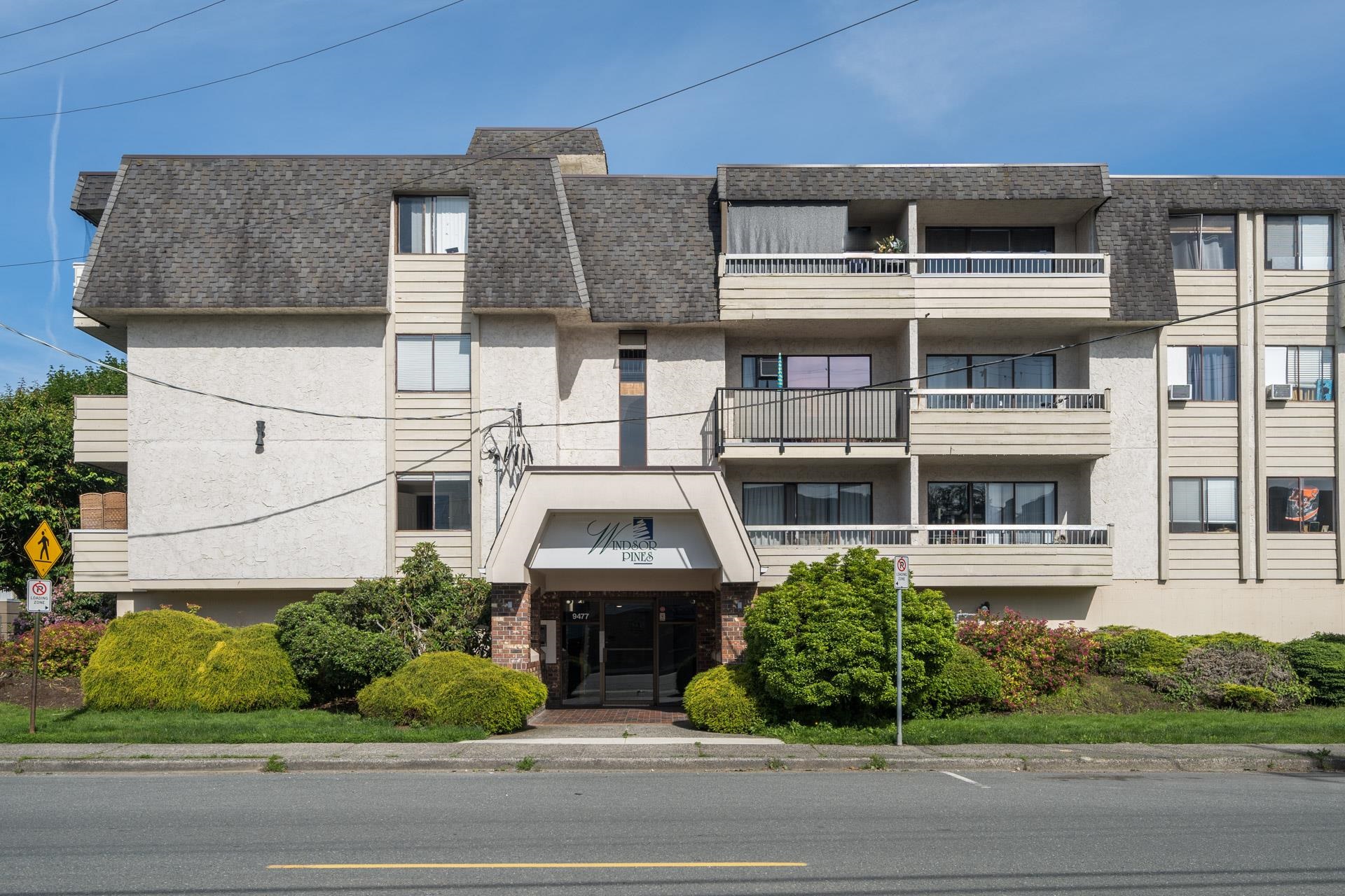 MLS® listing #R3142954 for sale located at 204 9477 COOK STREET
