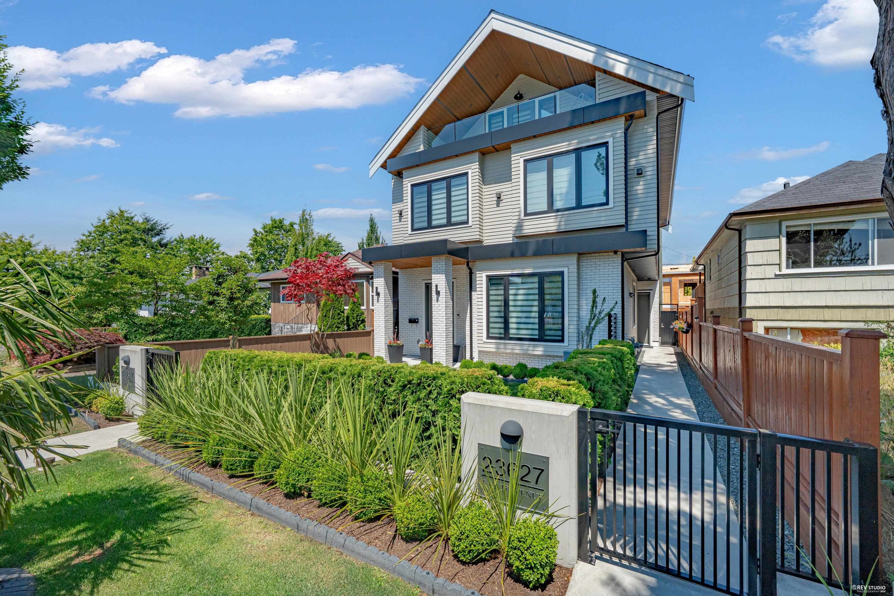 2 3627 45TH AVENUE, R3143081, BC,