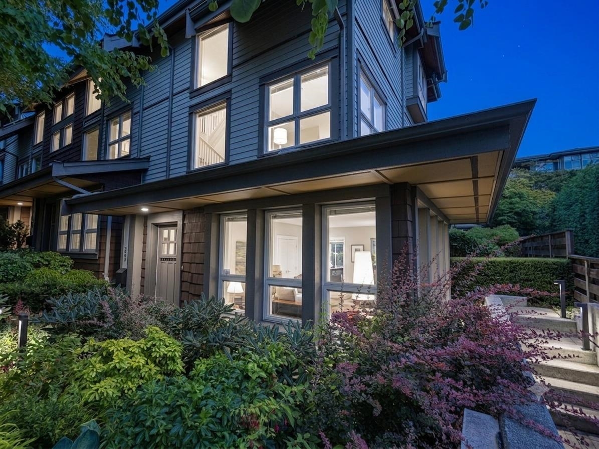 2982 CHESTERFIELD AVENUE, North Vancouver BC V7N 3M6, R3143099, BC,