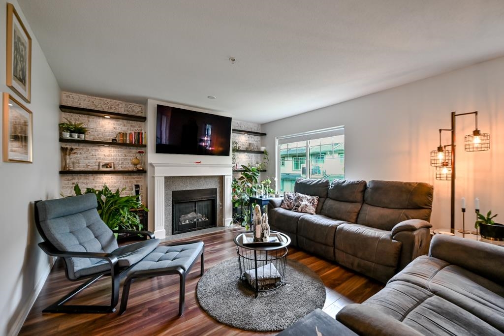 22 8892 208 STREET, R3143115, BC,