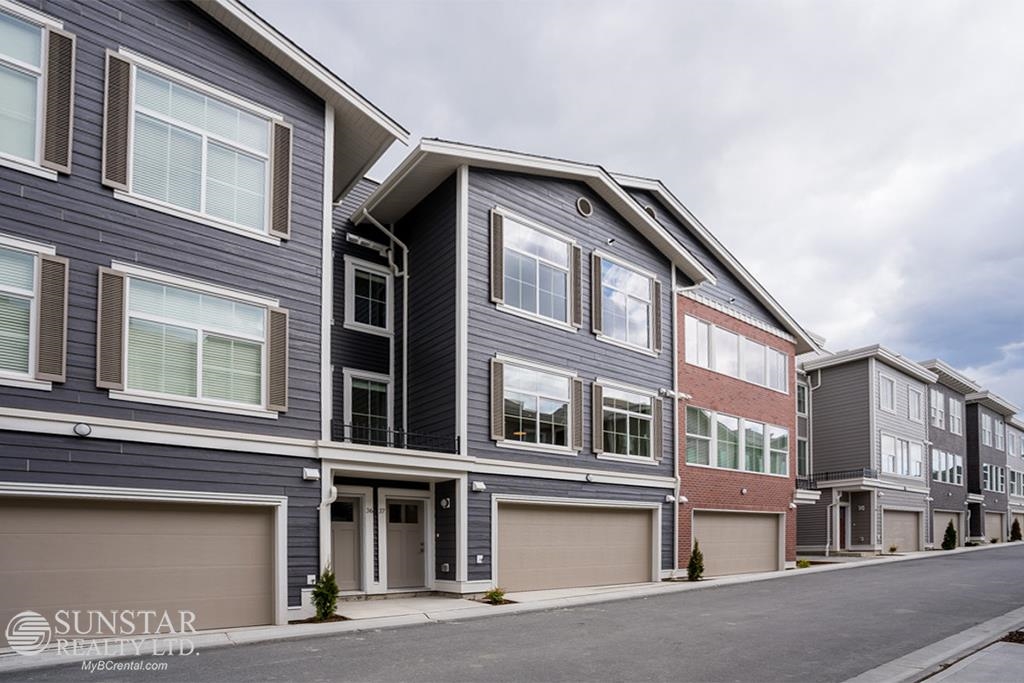 37 8371 202B STREET, R3143232, BC,