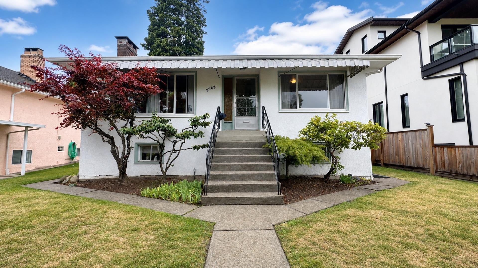 2965 E 8TH AVENUE, Vancouver BC V5M 1X2, R3143245, BC,