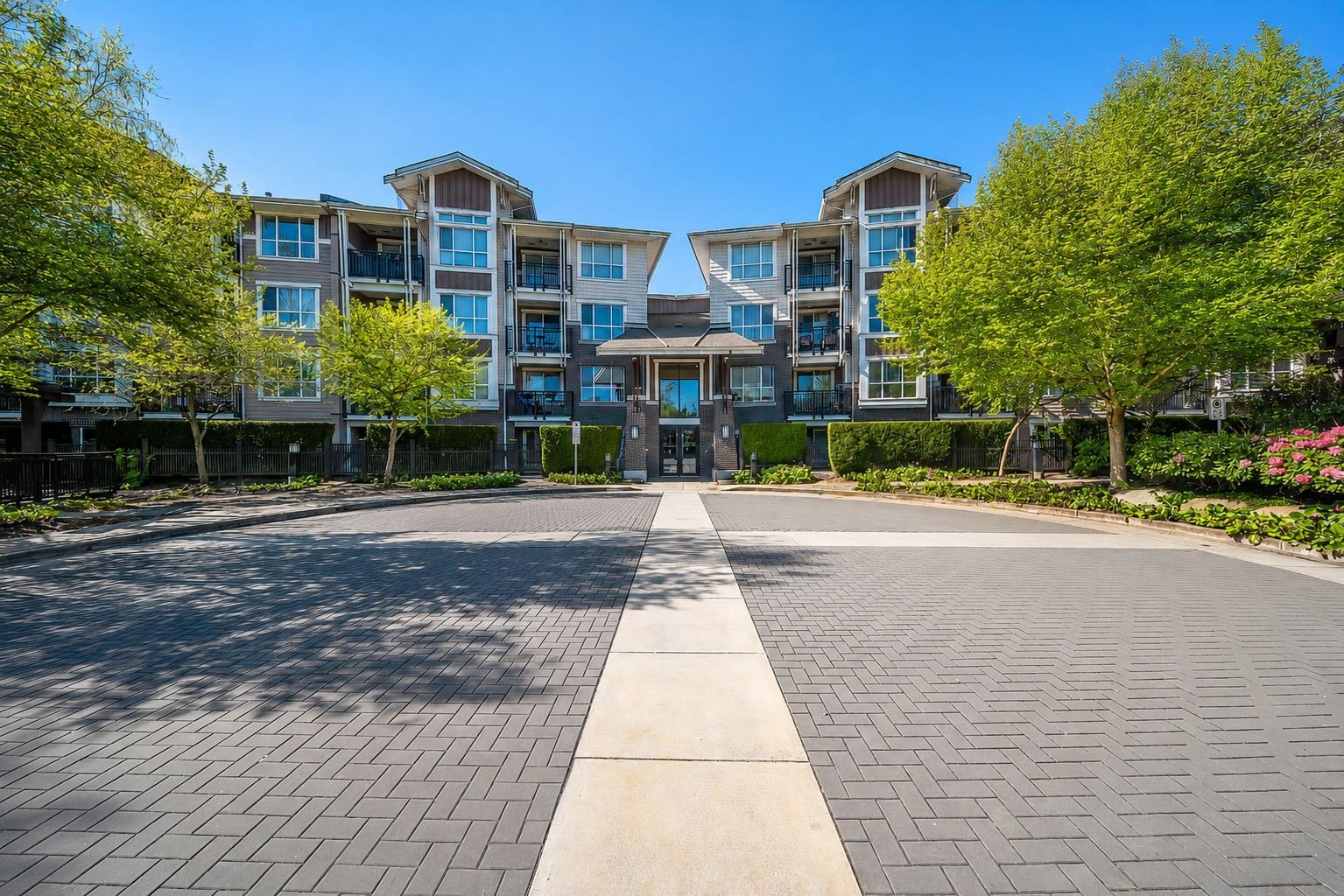 224 5788 SIDLEY STREET, R3143274, BC,