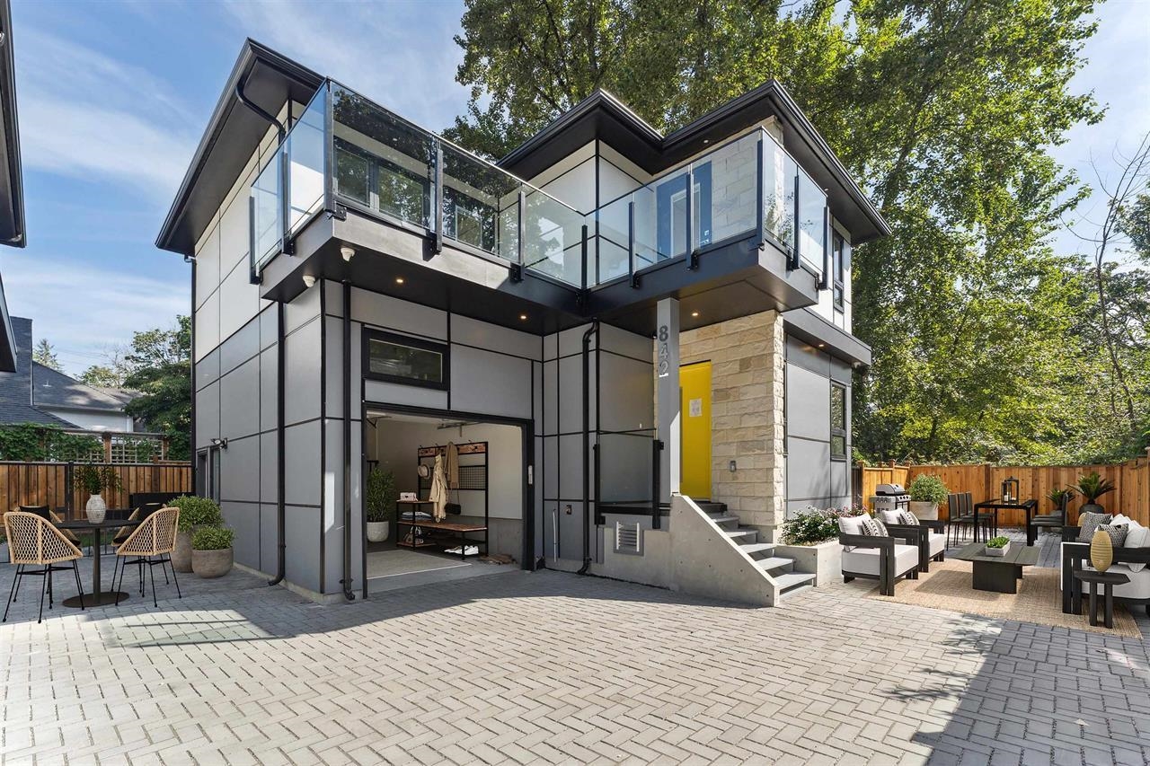 842 ST. DENIS AVENUE, North Vancouver BC V7J 2G4, R3143292, BC,