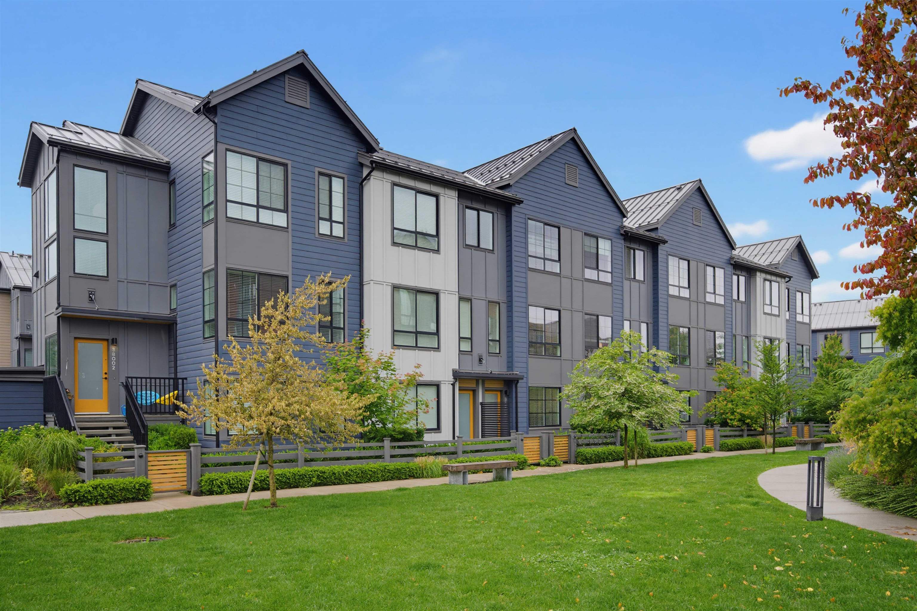 38006 FAIRWATER PLACE, Squamish BC V8B 2A1, R3143315, BC,