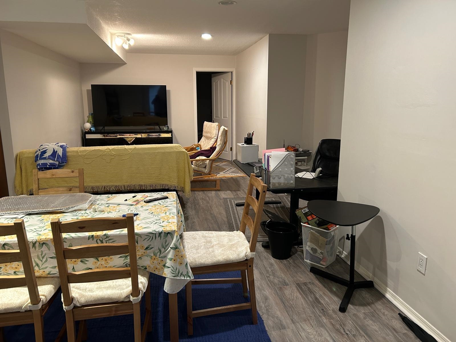 Basement 1565 BRAMBLE LANE, R3143372, BC,