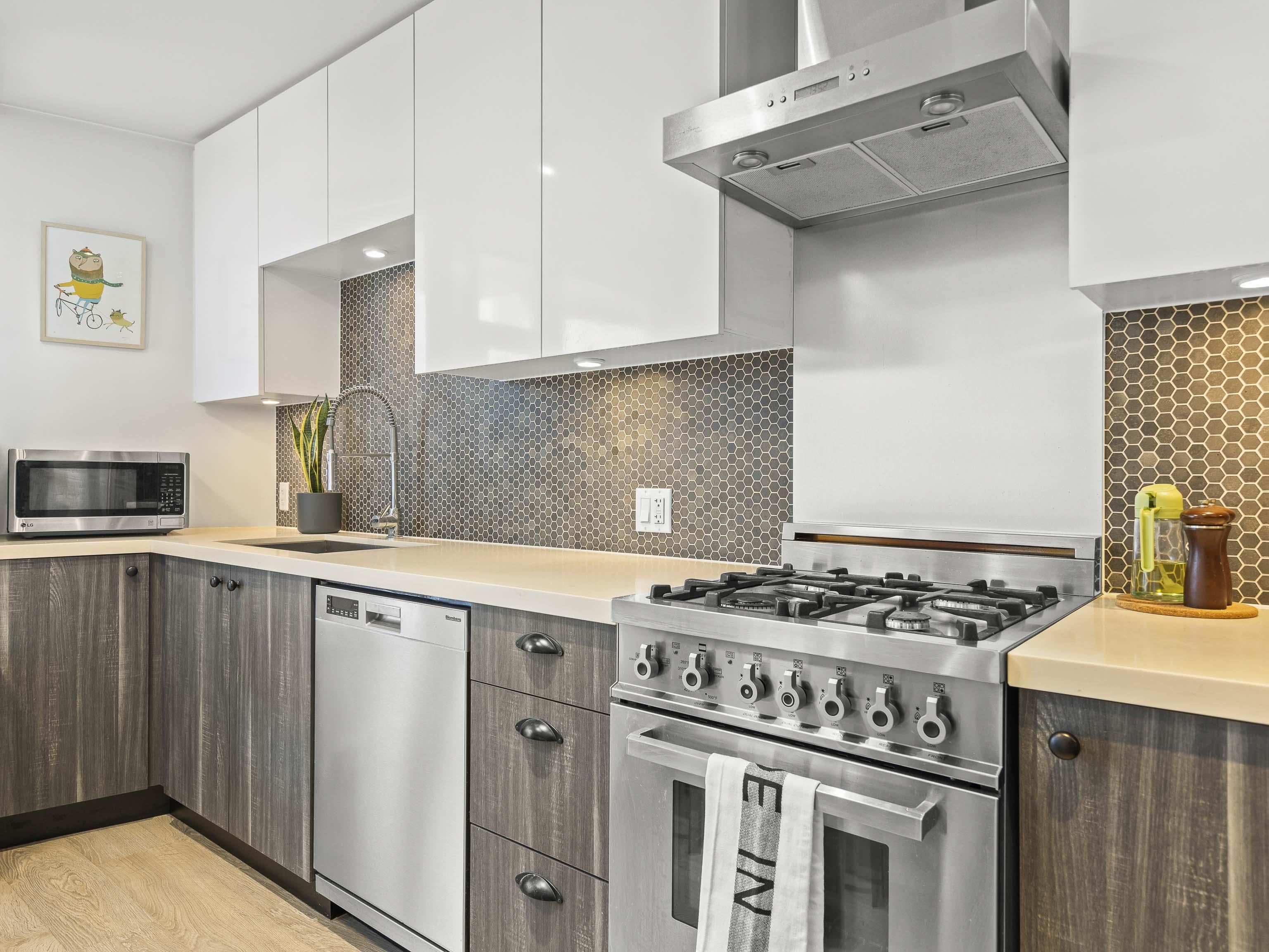 502 311 6TH AVENUE, R3143467, BC,