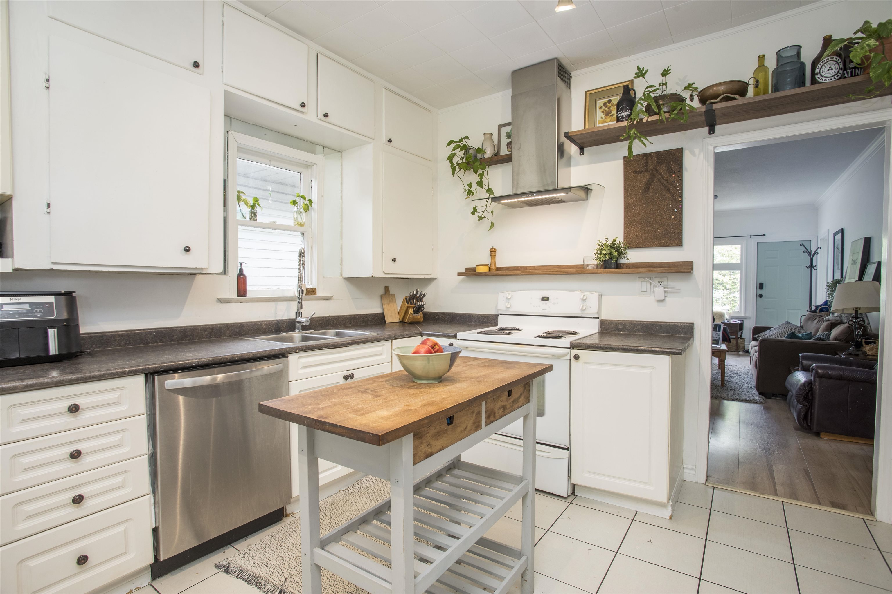 1976 WARWICK AVENUE, Port Coquitlam BC V3C 1L6, R3143475, BC,