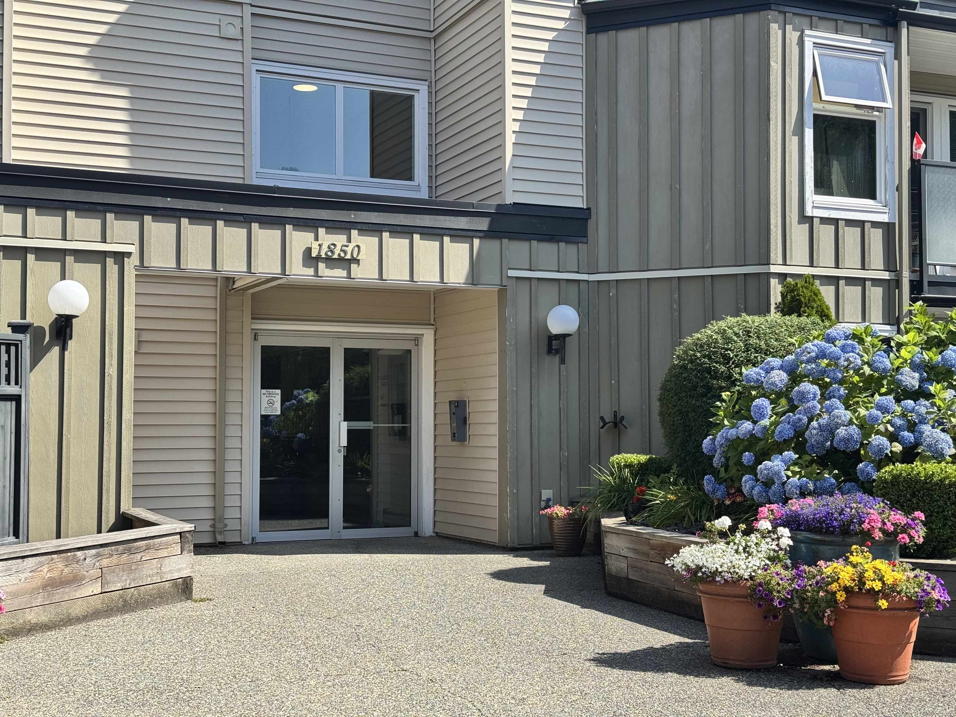 321 1850 SOUTHMERE CRESCENT, R3143503, BC,