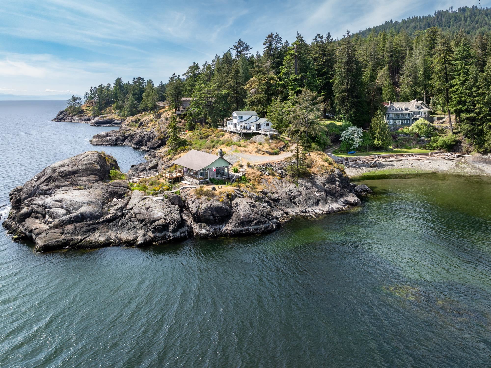 8 ARBUTUS BAY ROAD, Bowen Island BC V0N 1G2, R3143544, BC,