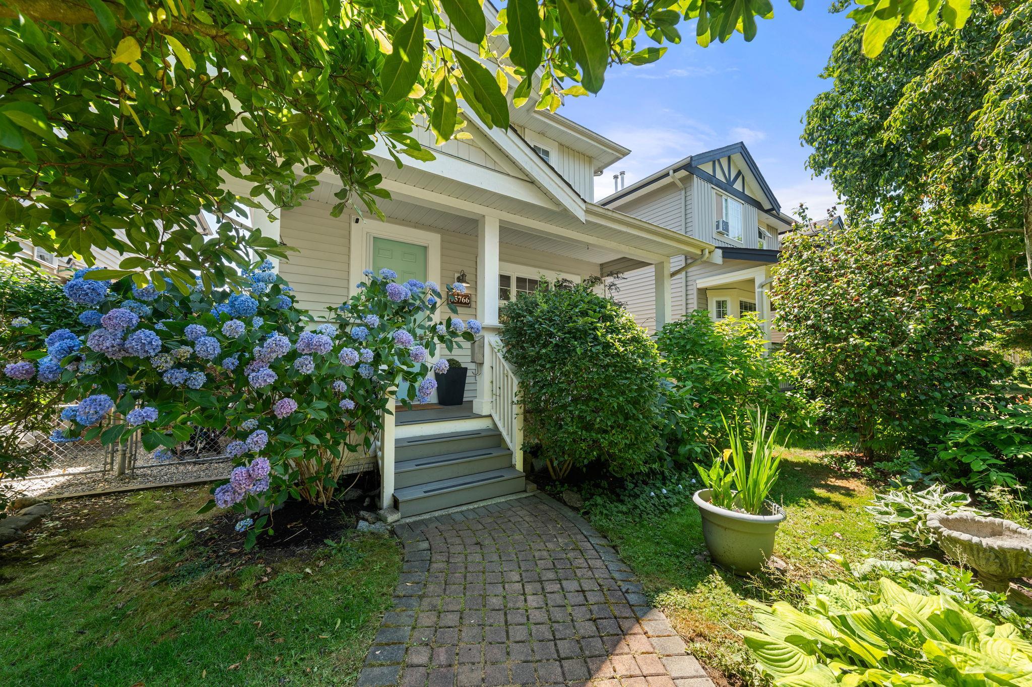 15766 23B AVENUE, Surrey BC V4A 9Y4, R3143638, BC,