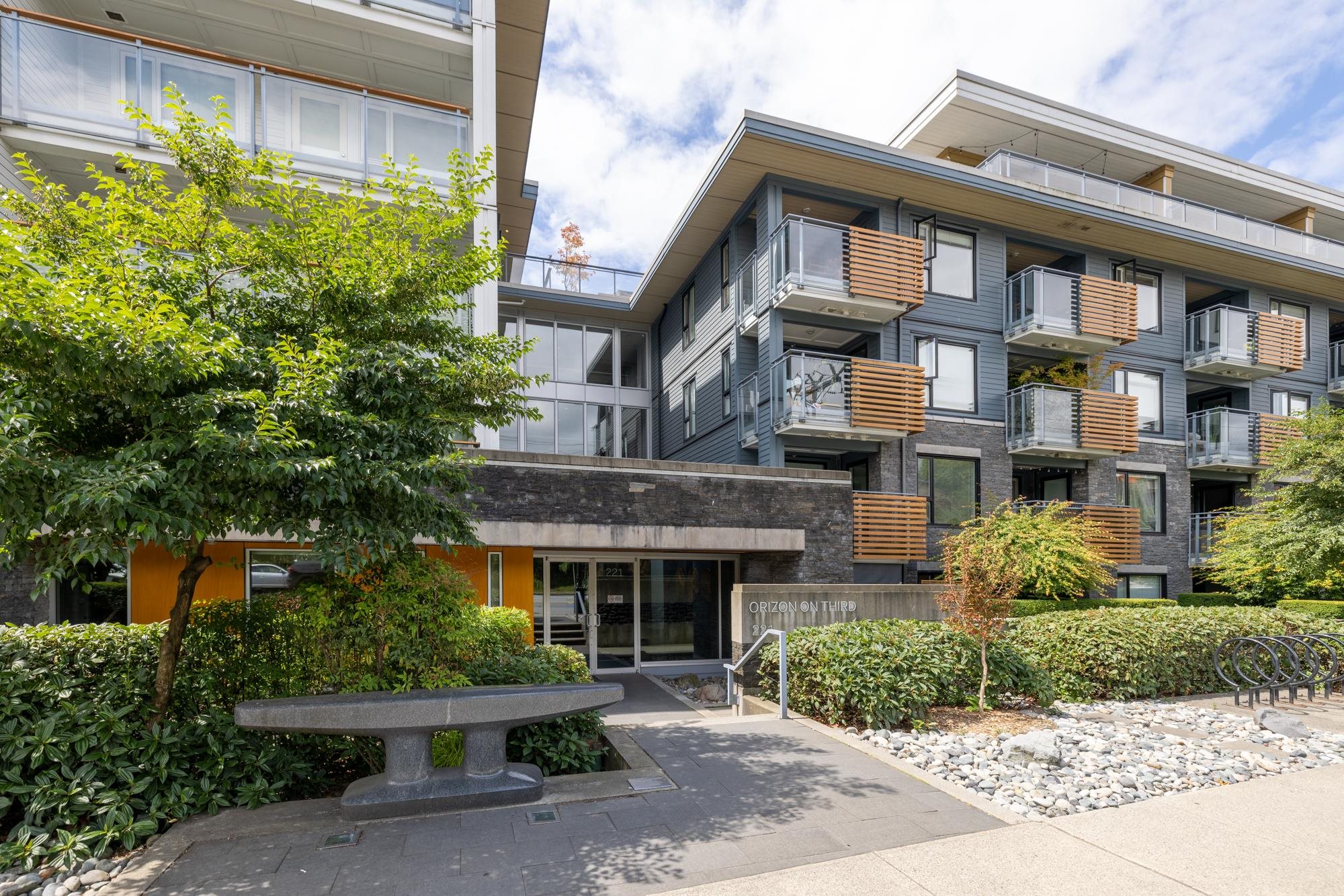 316 221 3RD STREET, R3143758, BC,