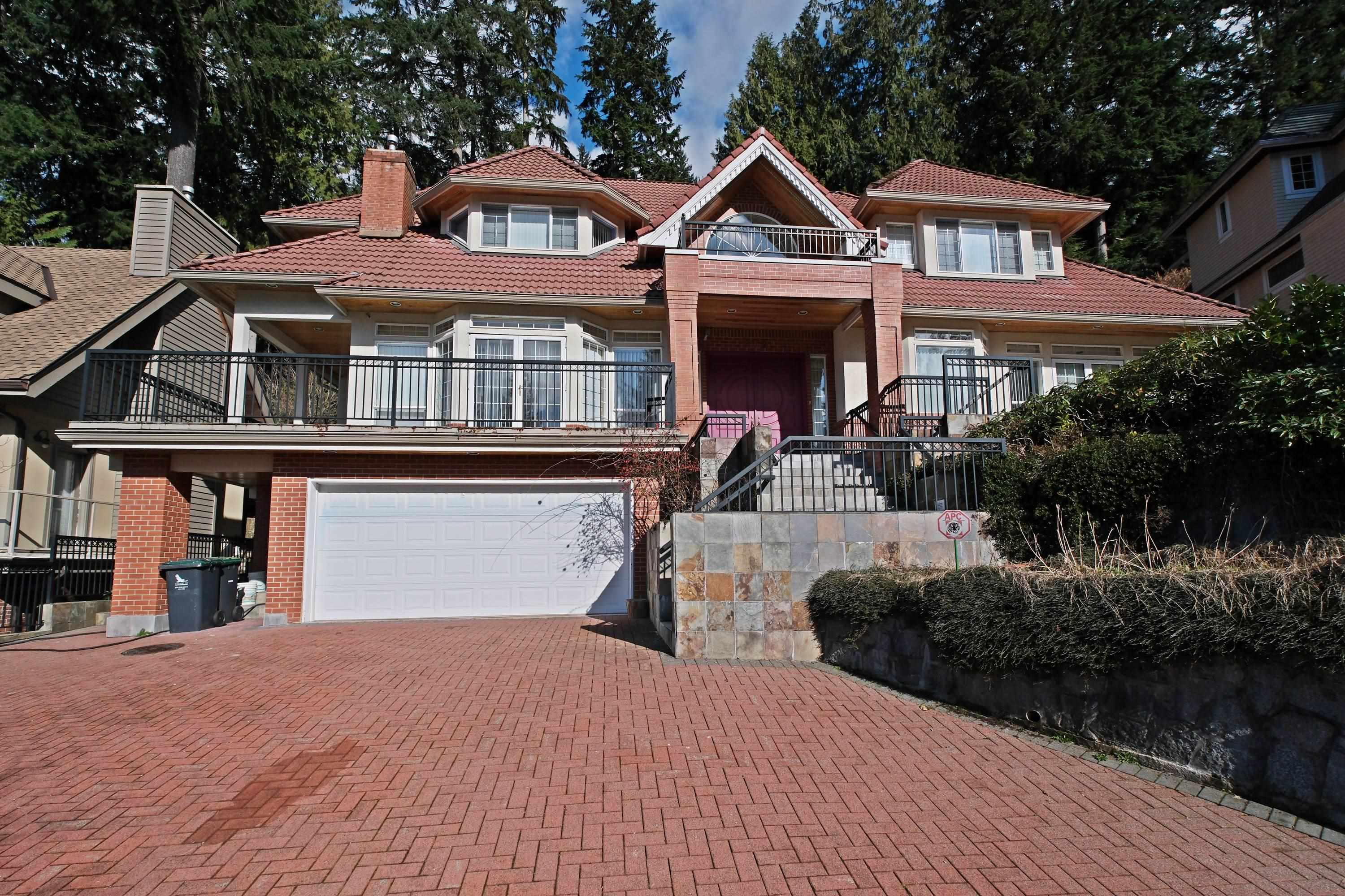 4989 CHALET PLACE, North Vancouver BC V7R 4X4, R3143807, BC,