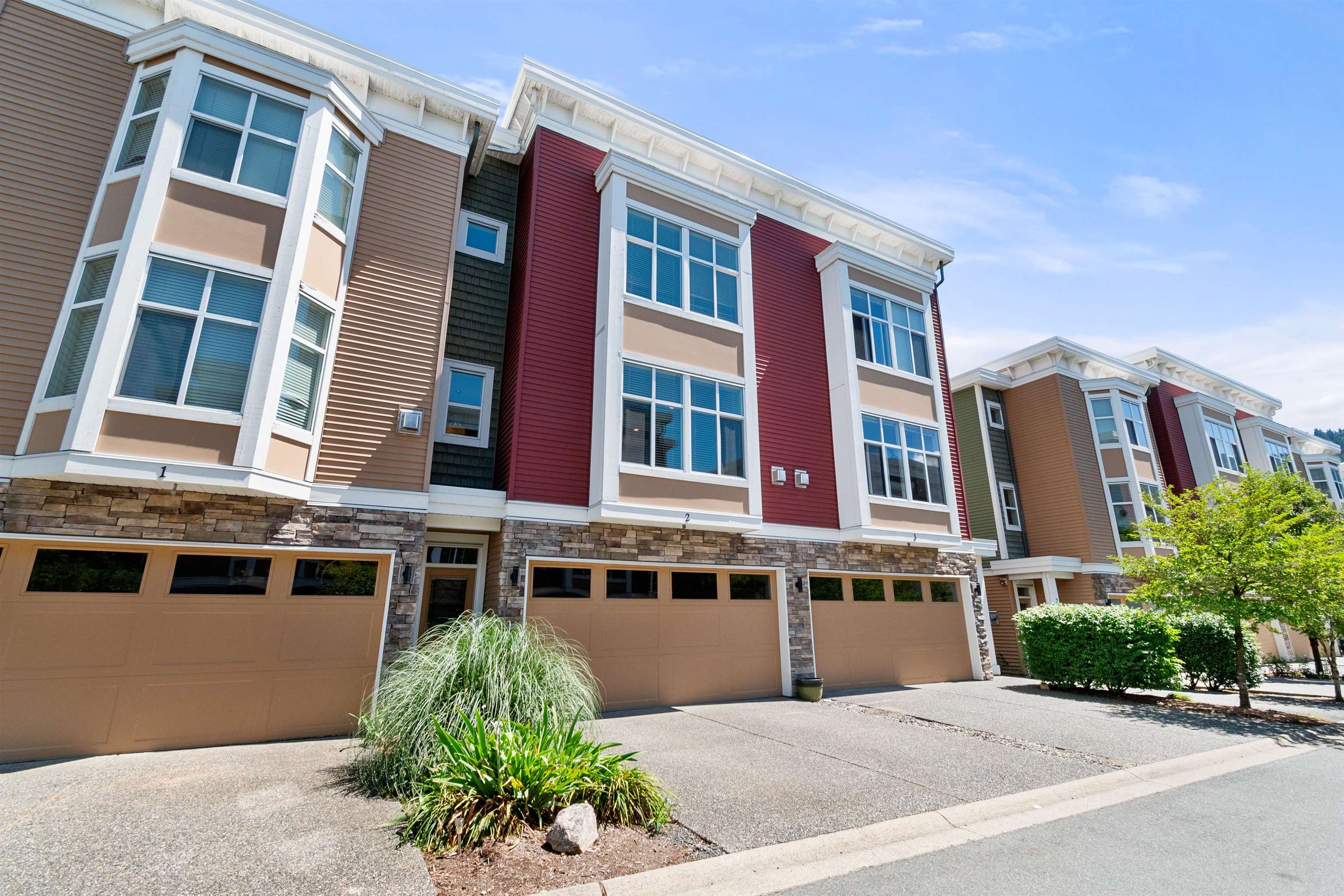 2 44420 SHERRY DRIVE, R3143947, BC,
