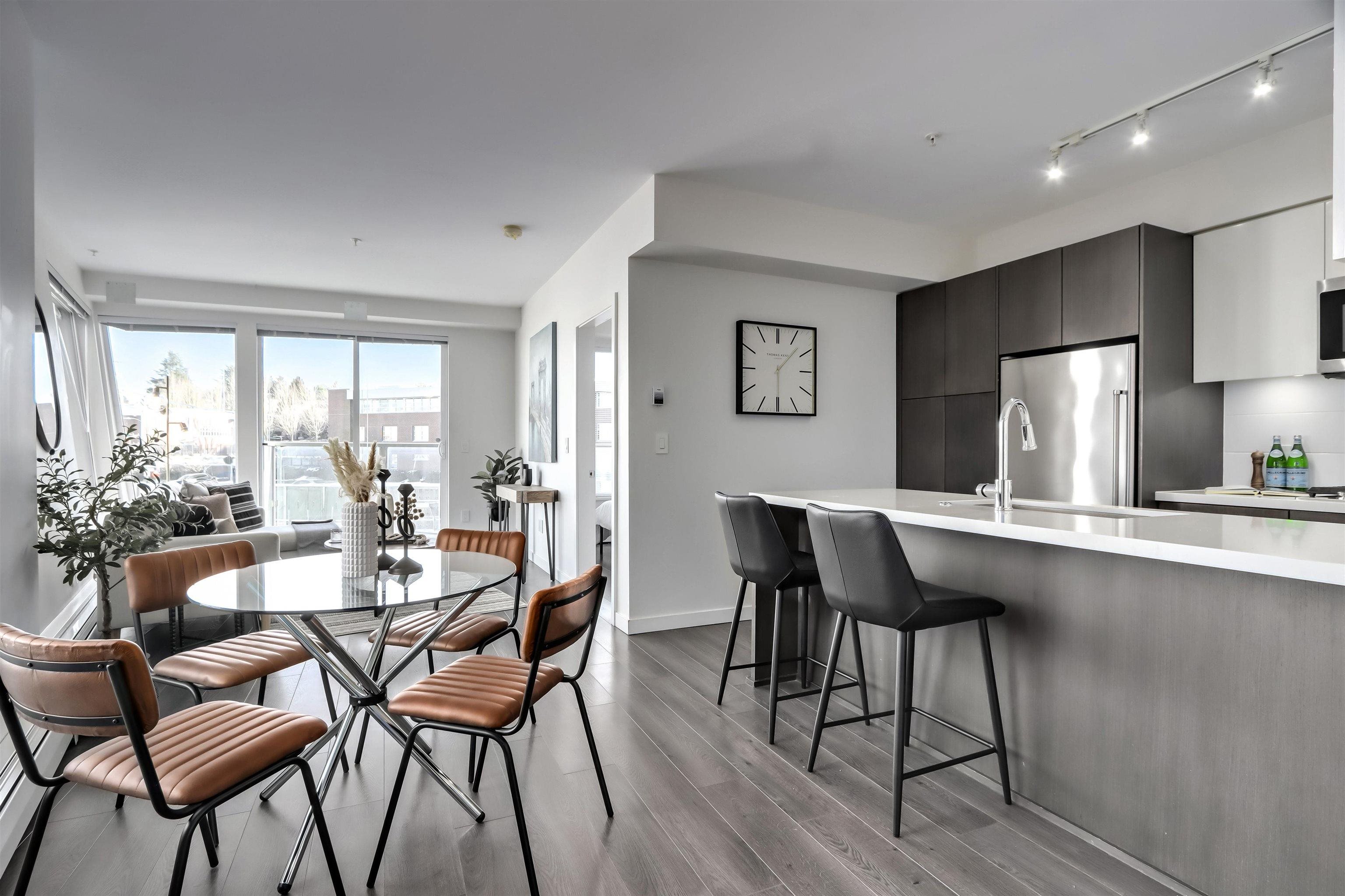 313 417 GREAT NORTHERN WAY, R3143997, BC,