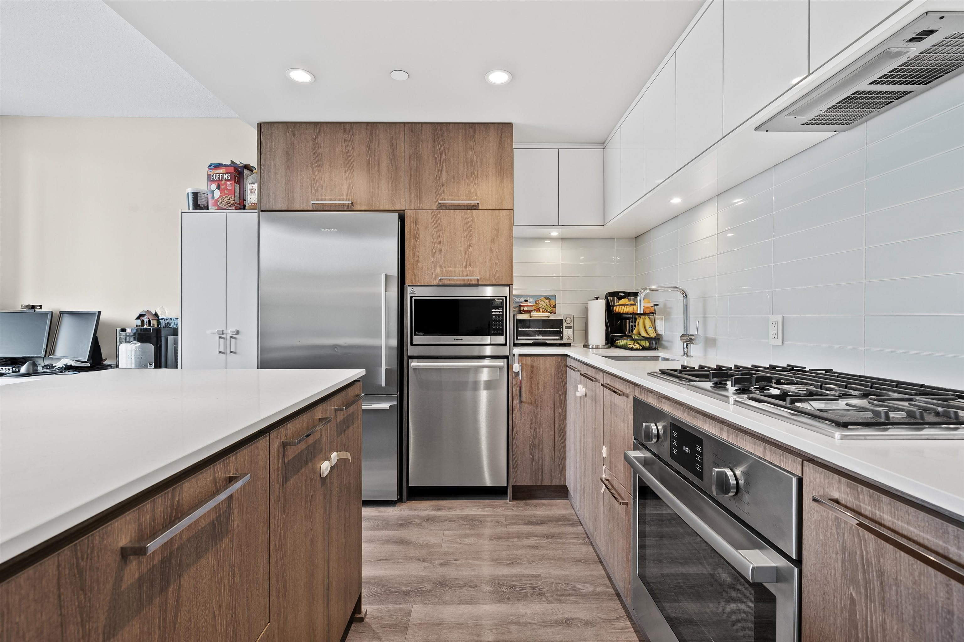 608 680 SEYLYNN CRESCENT, R3144159, BC,