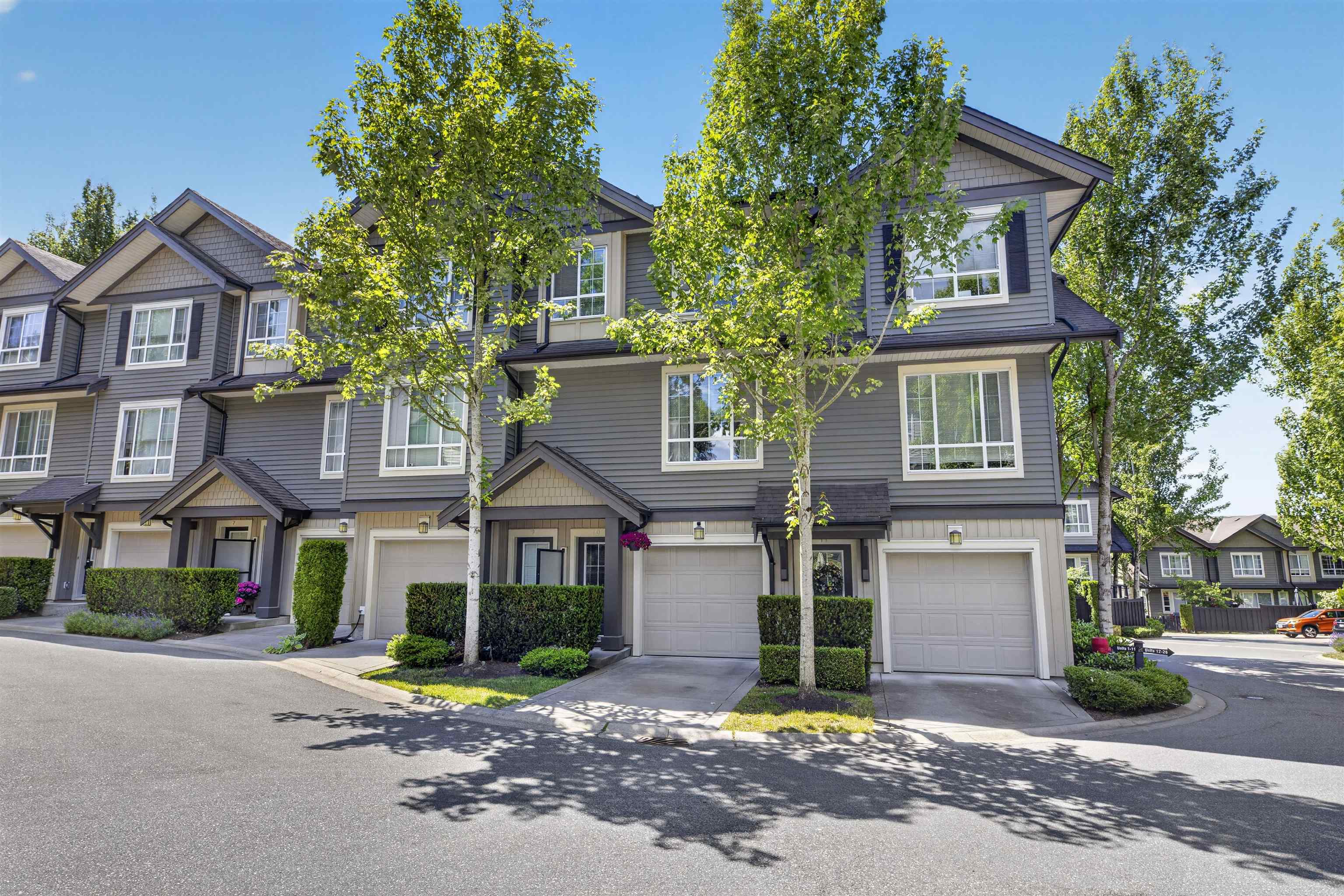 10 4967 220 STREET, R3144478, BC,