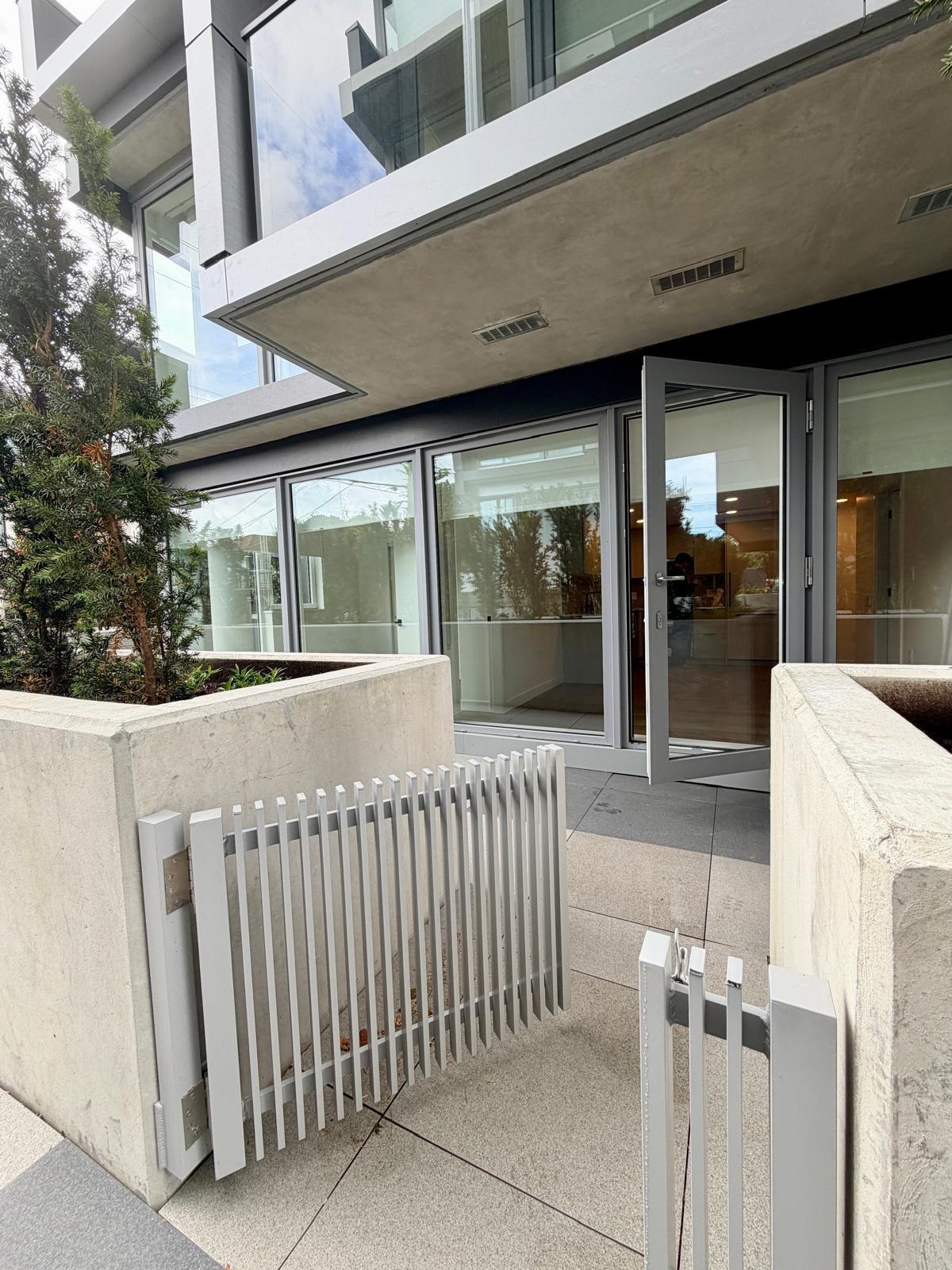 8120 OAK STREET, Vancouver BC V6P 0N2, R3144483, BC,