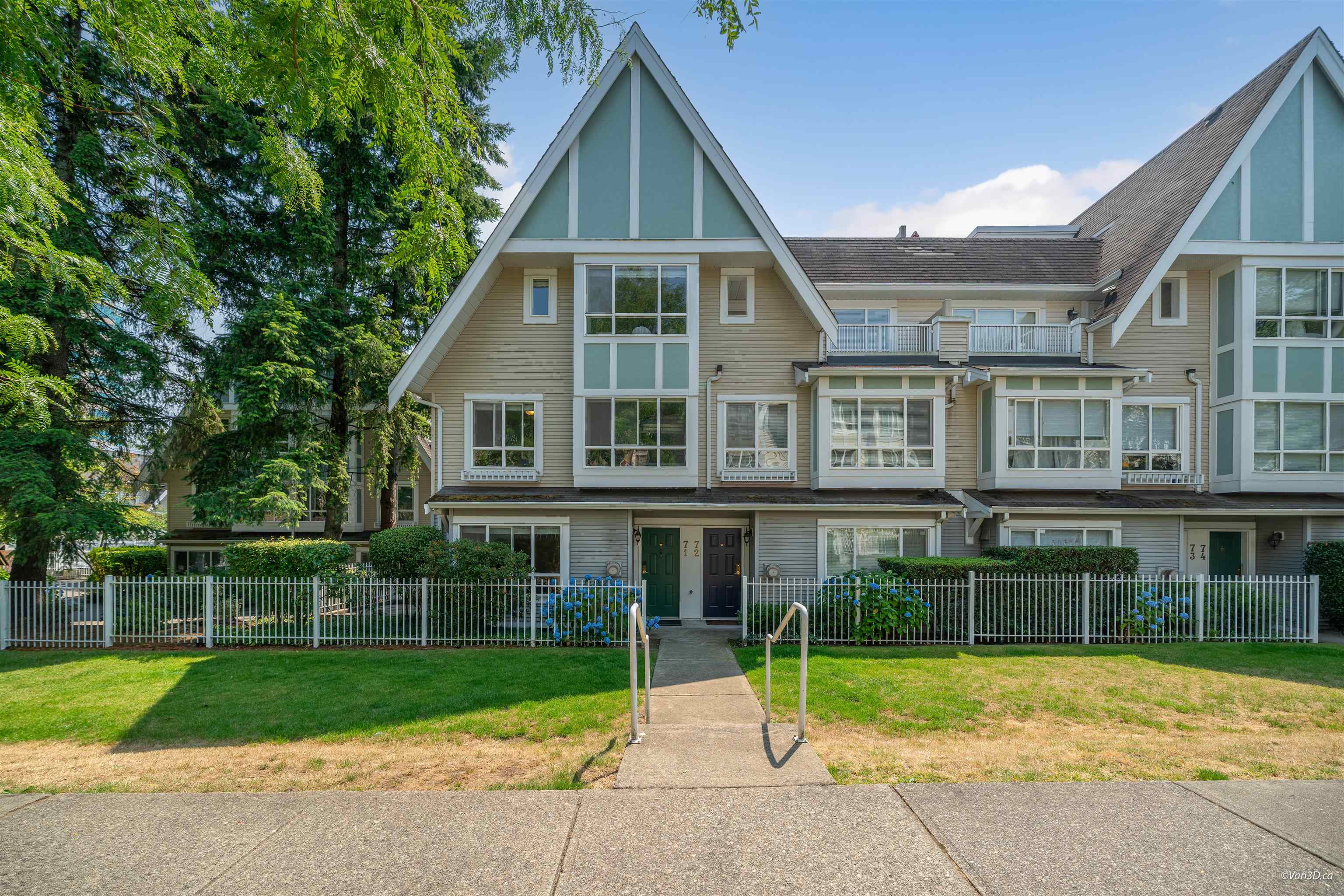 71 6588 SOUTHOAKS CRESCENT, R3144517, BC,