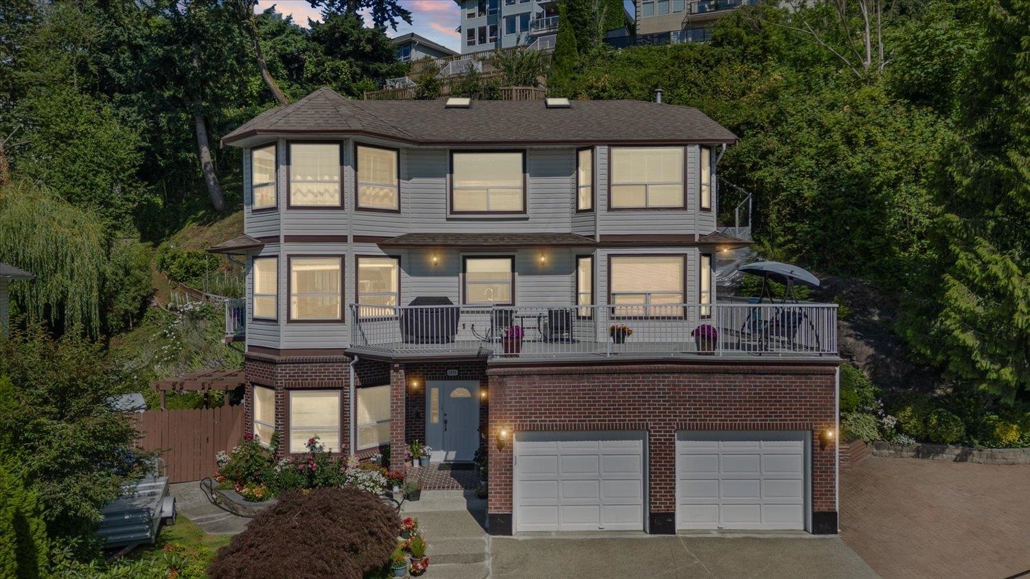 2255 MOUNTAIN DRIVE, Abbotsford BC V3G 1E4, R3144537, BC,