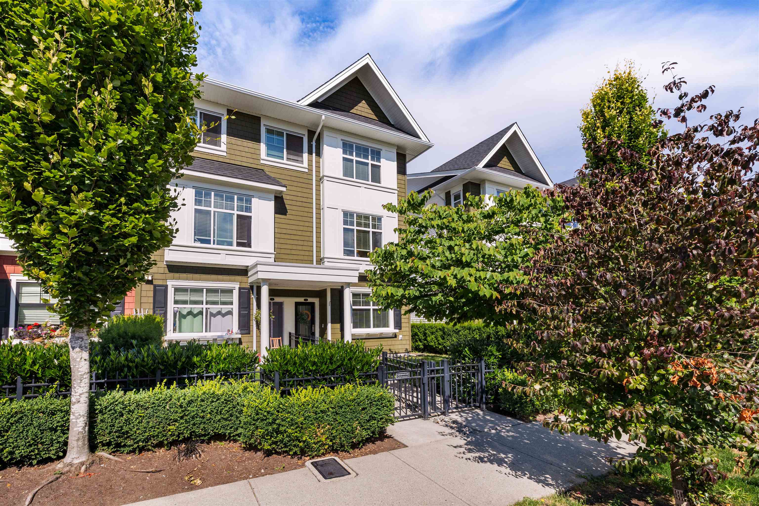 4 27735 ROUNDHOUSE DRIVE, R3144547, BC,