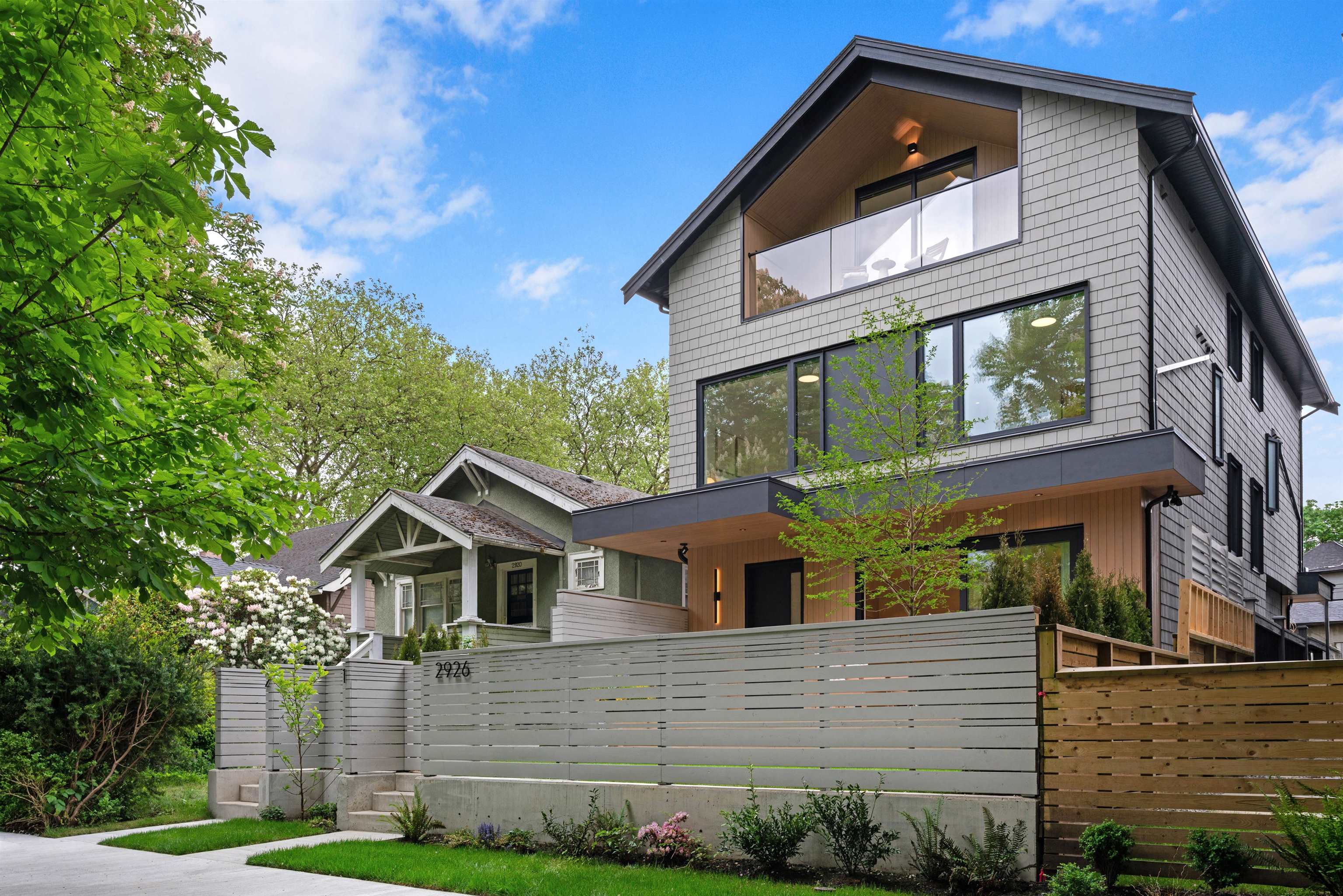 1 2926 12TH AVENUE, R3144550, BC,