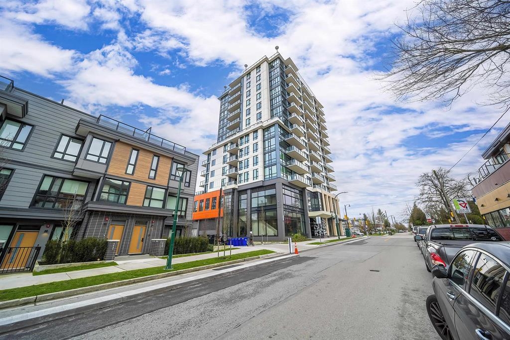1302 3996 DUMFRIES STREET, R3144557, BC,