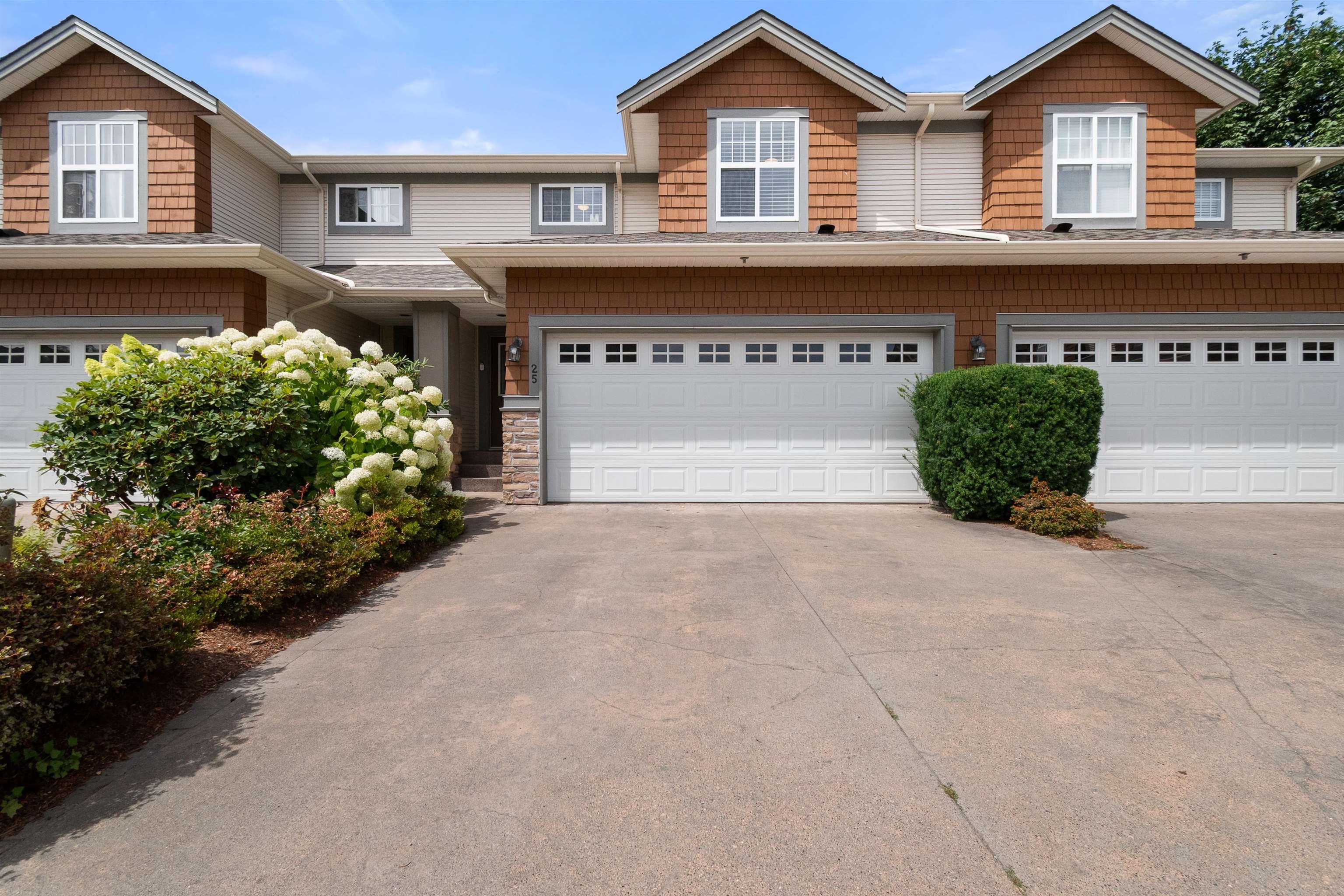 25 7475 GARNET DRIVE, R3144597, BC,