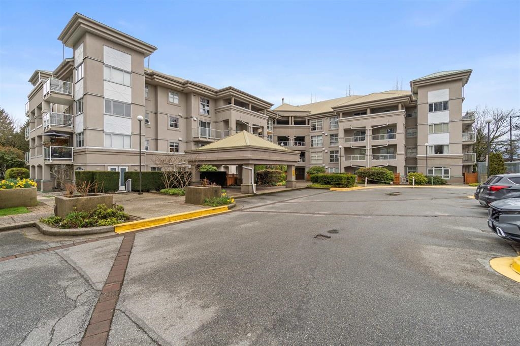 407 10533 UNIVERSITY DRIVE, R3144645, BC,