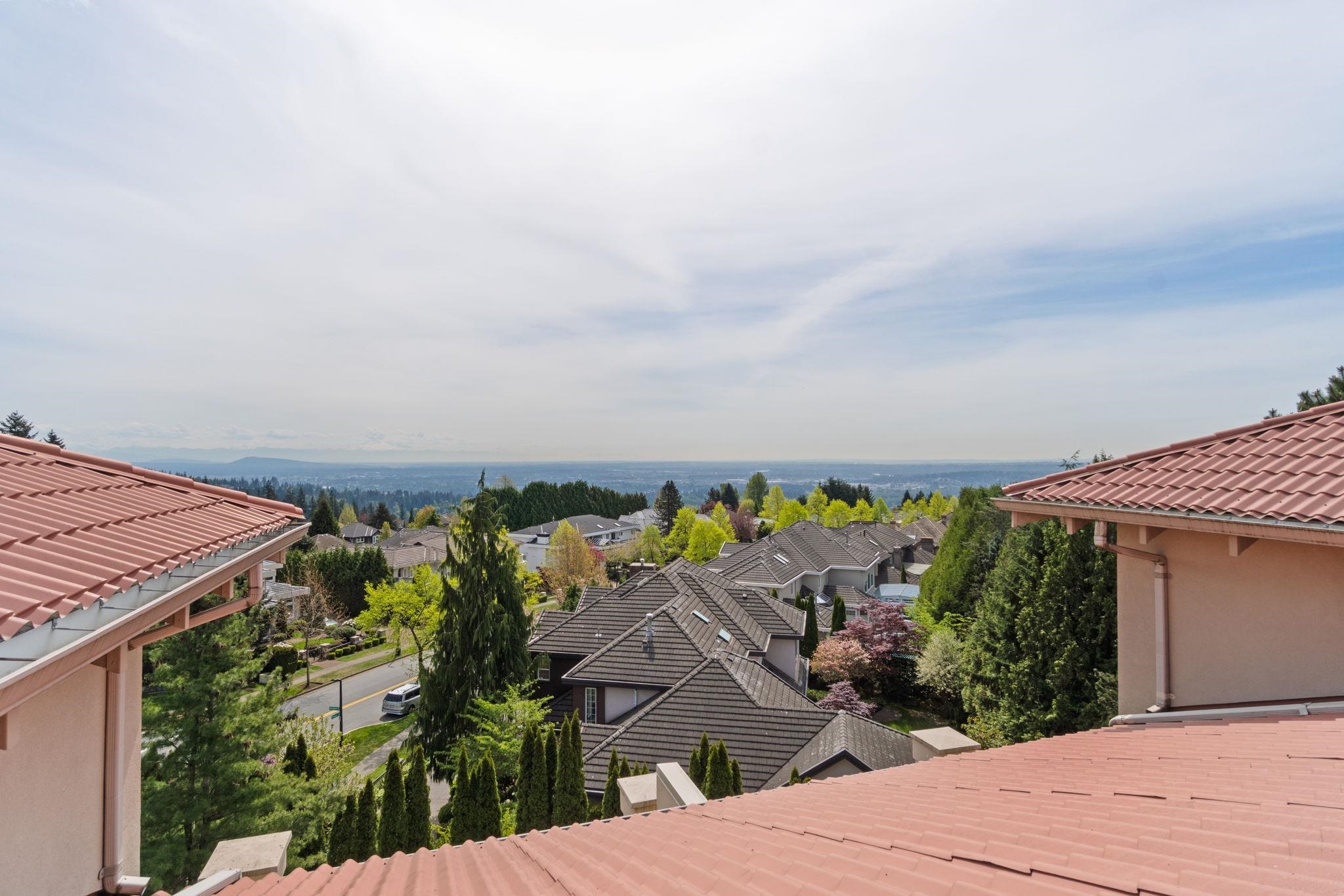 302 3176 PLATEAU BOULEVARD, R3144839, BC,