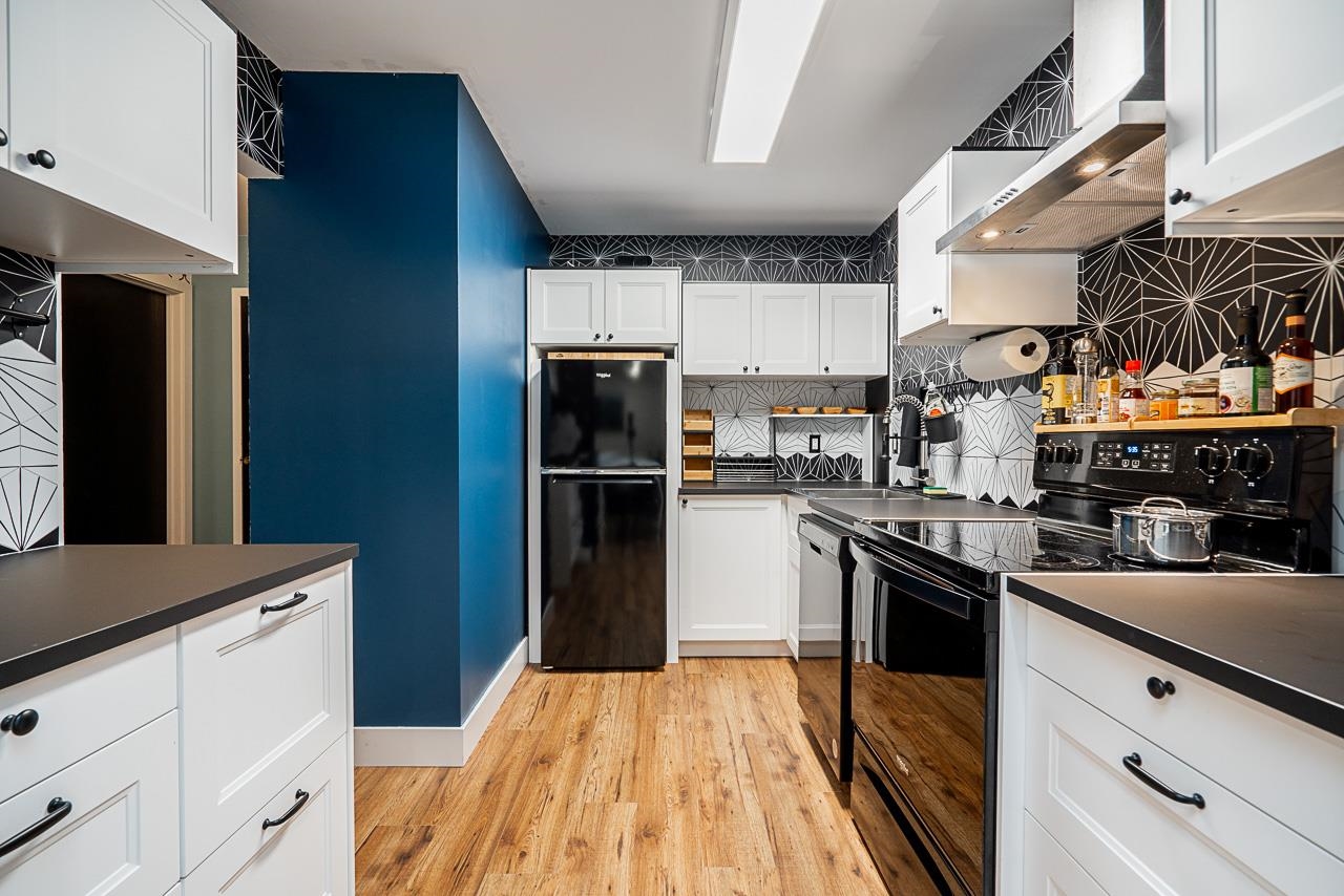 301 1561 VIDAL STREET, R3145049, BC,