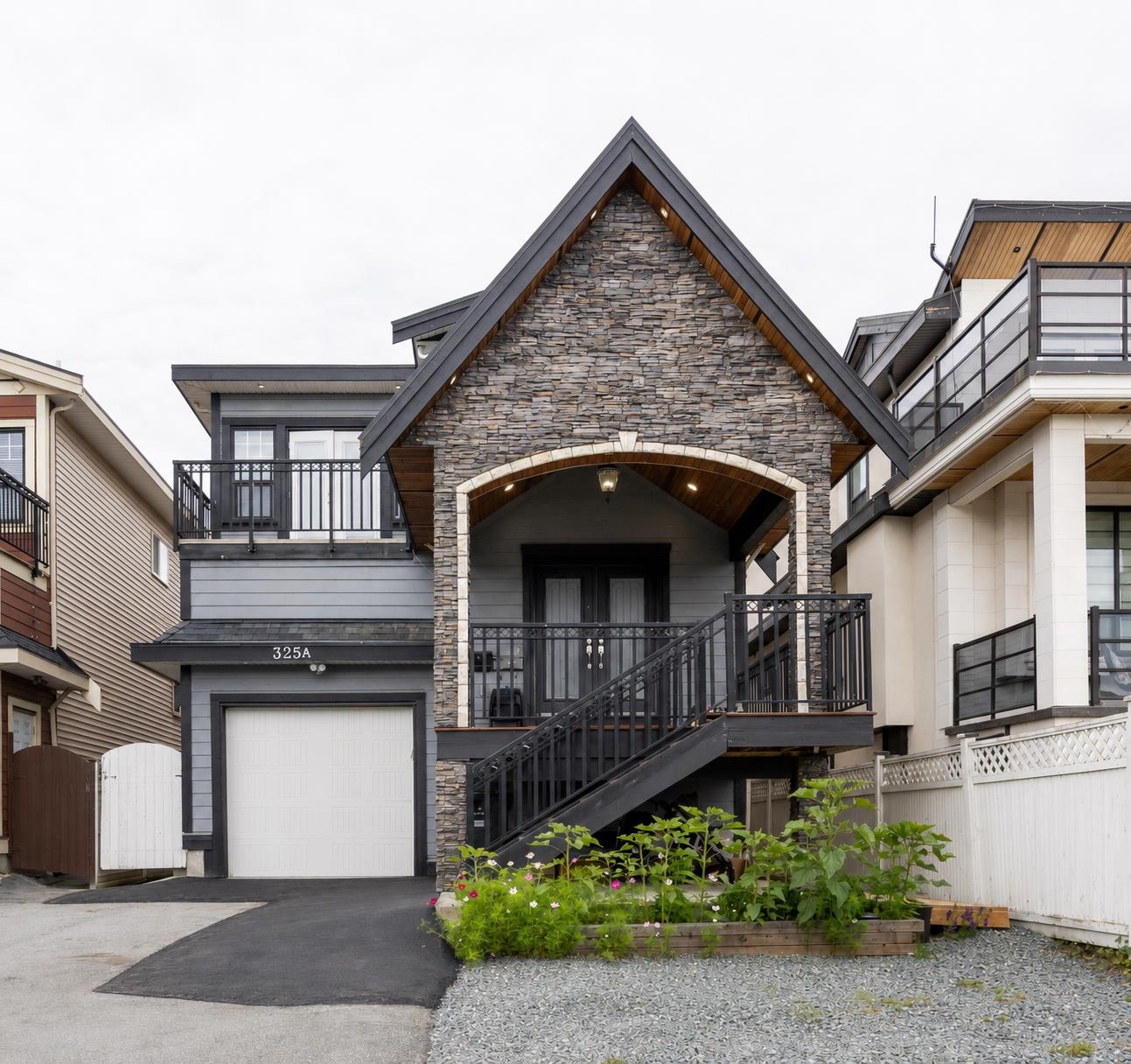 325A FENTON STREET, New Westminster BC V3M 5J1, R3145212, BC,