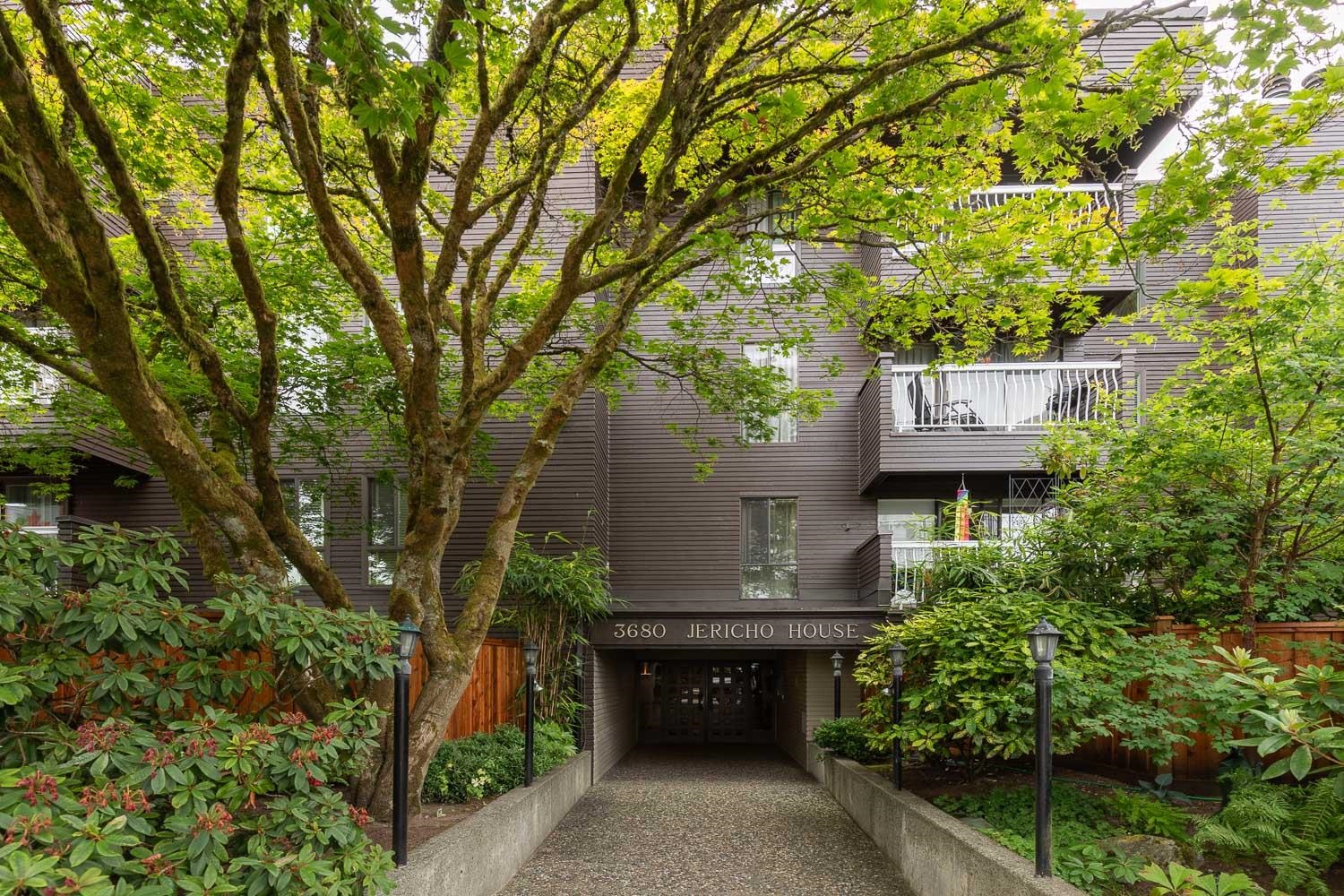 MLS® listing #R3145494 for sale located at 203 3680 7TH AVENUE