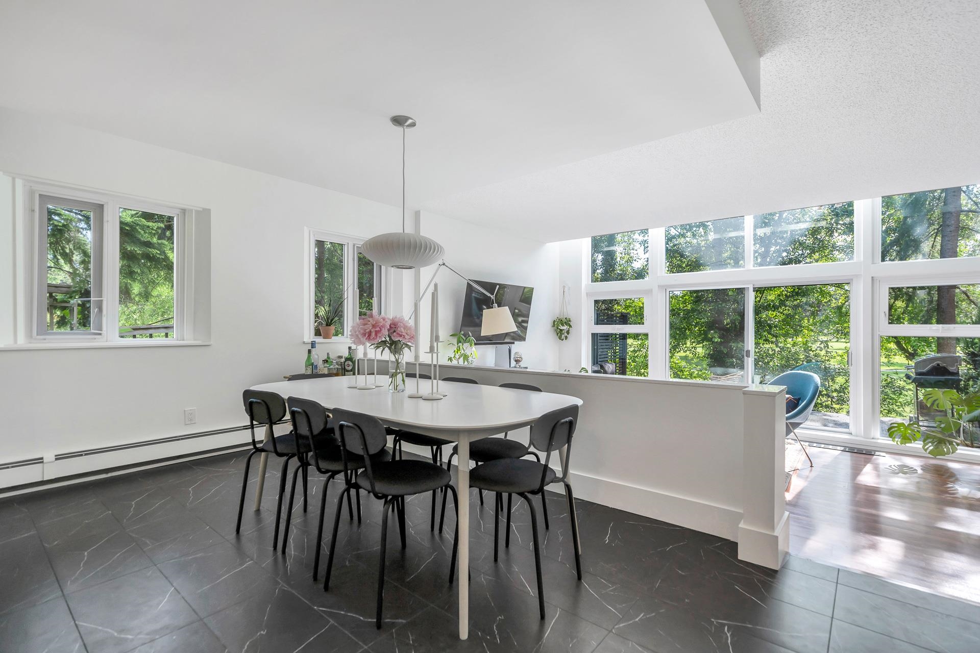 111 1350 VIEW CRESCENT, R3145515, BC,