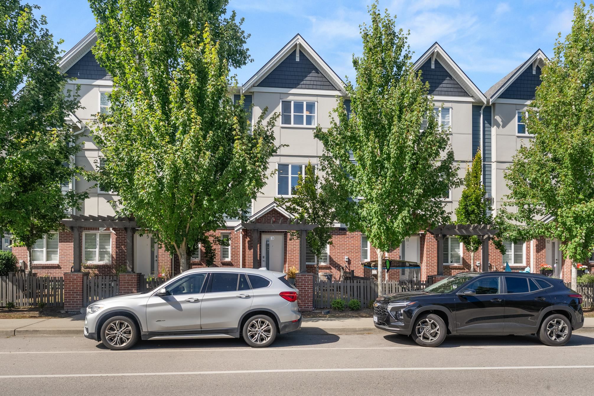 10 5377 8A AVENUE, R3145535, BC,