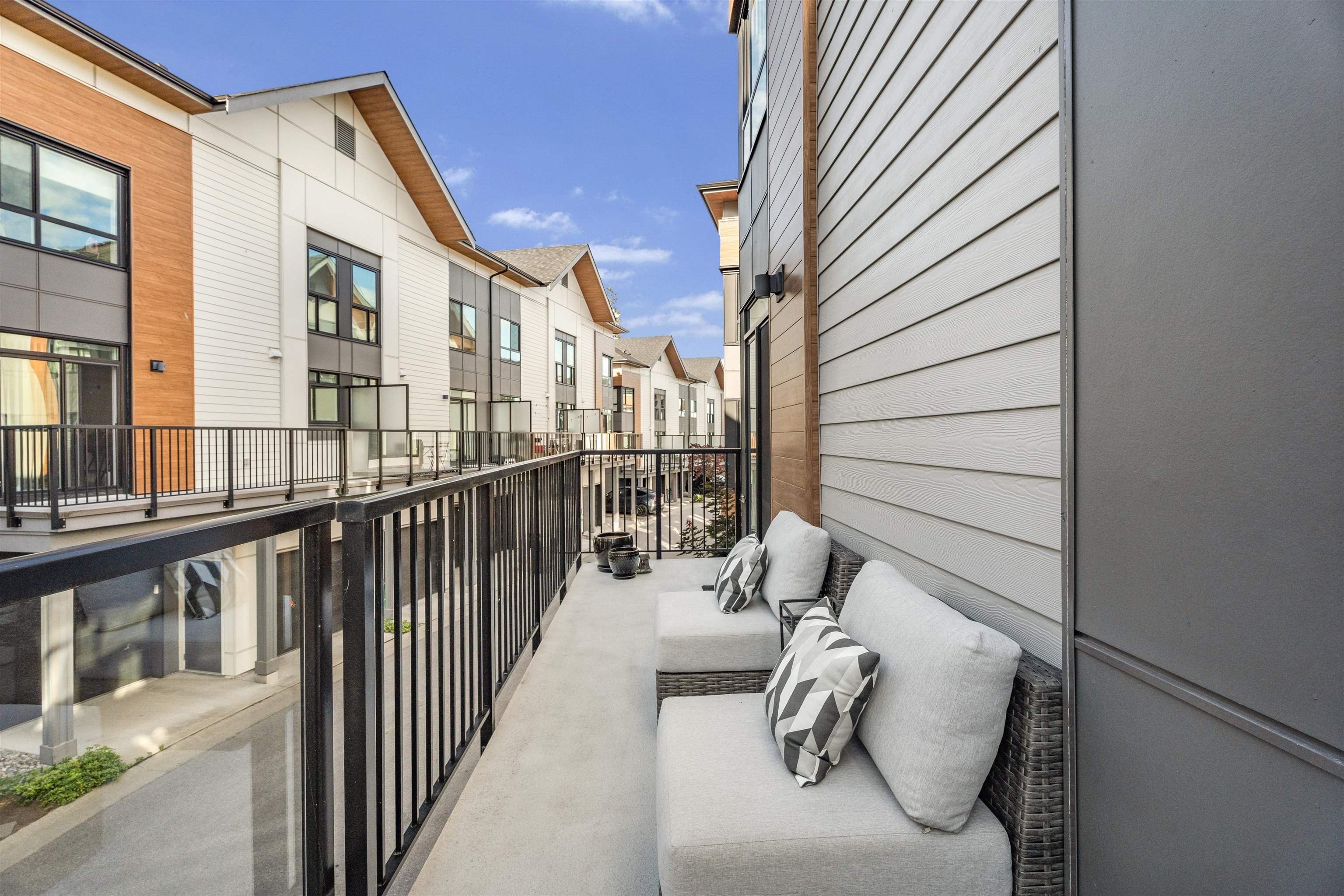 60 15151 EDMUND DRIVE, R3145761, BC,