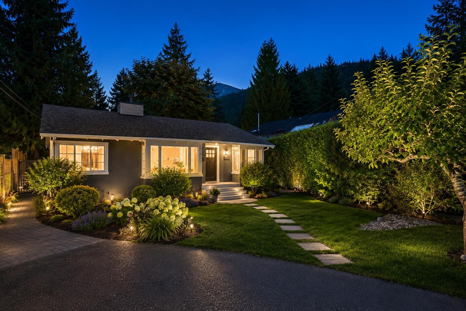 6431 ROSEBERY AVENUE, West Vancouver BC V7W 2C5, R3145942, BC,