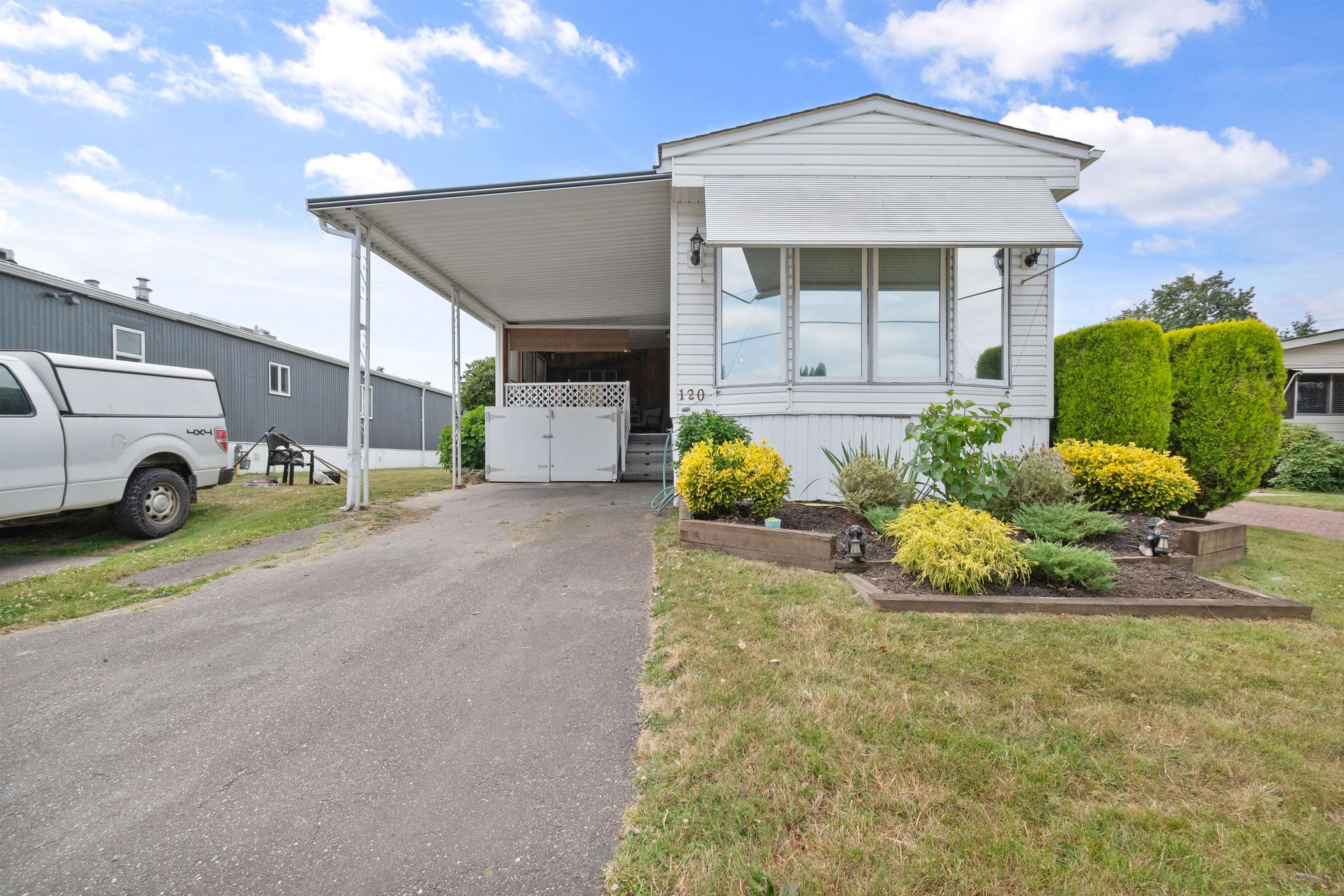 120 6338 VEDDER ROAD, R3146156, BC,